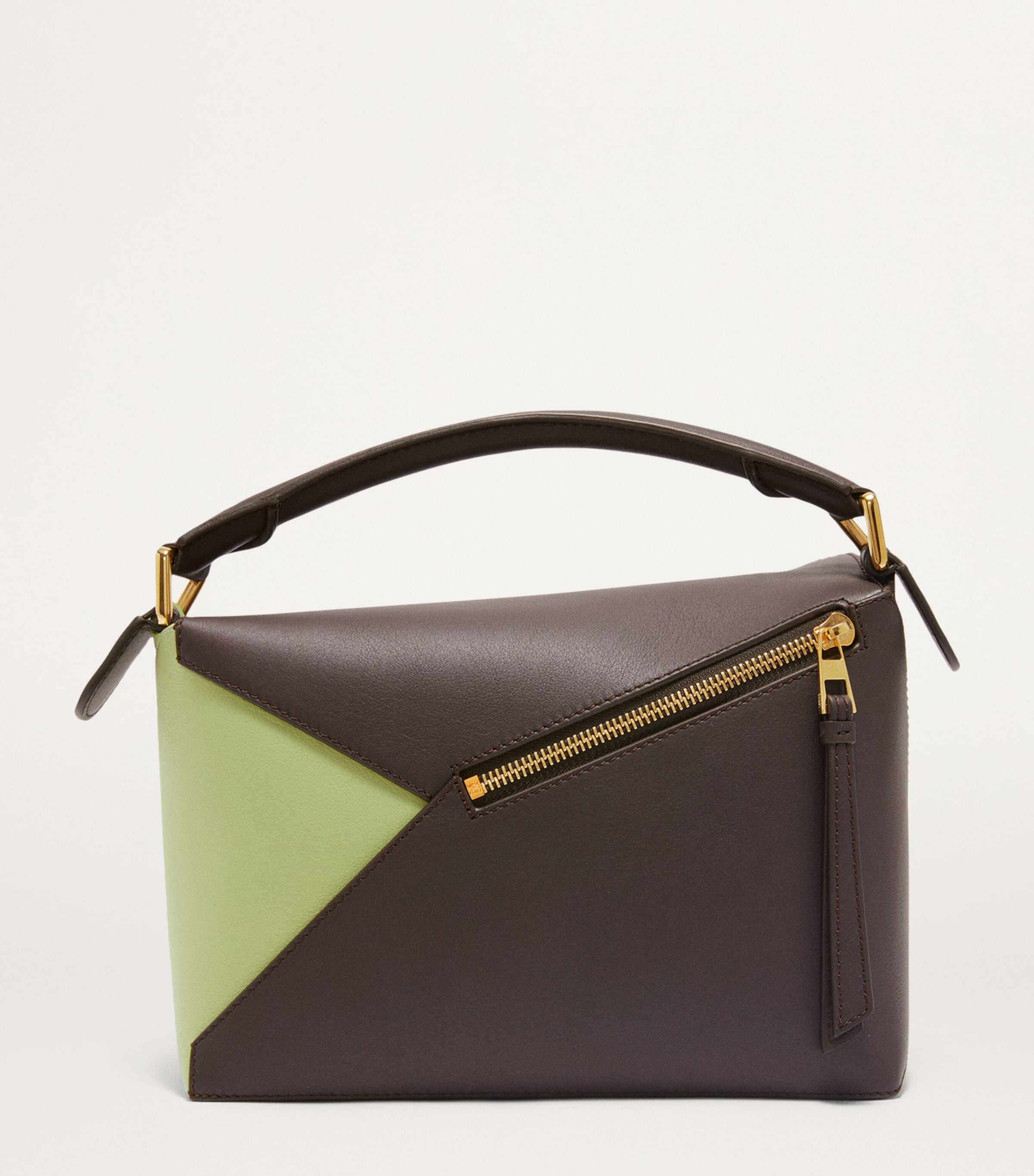 送料込】LOEWE Puzzle Edge レザー ラージ メッセンジャーバッグ Large Puzzle Edge bag in grained calfskin Black - LOEWE