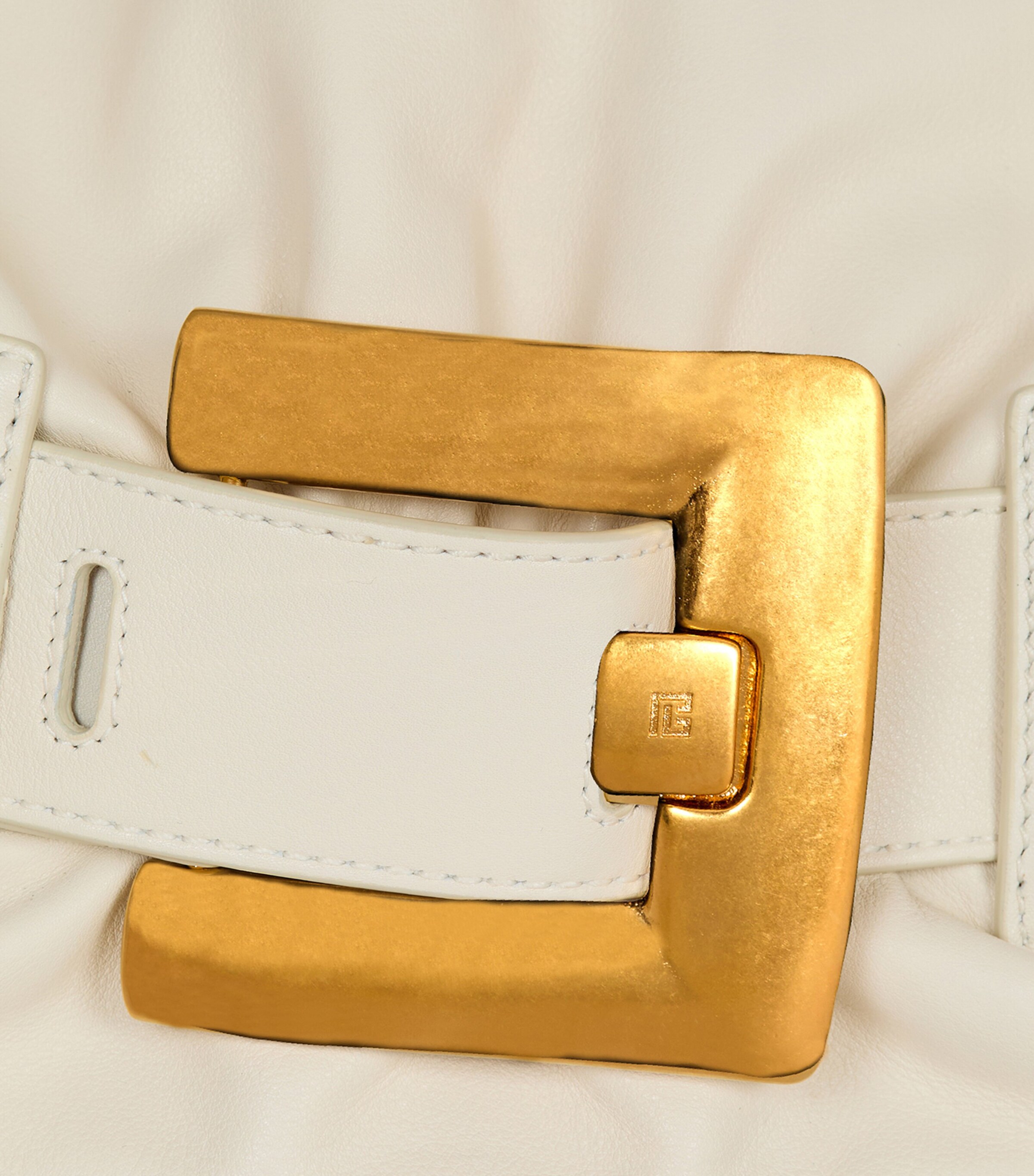 Medium Leather Anthem Shoulder Bag 0DA CREME Image 8