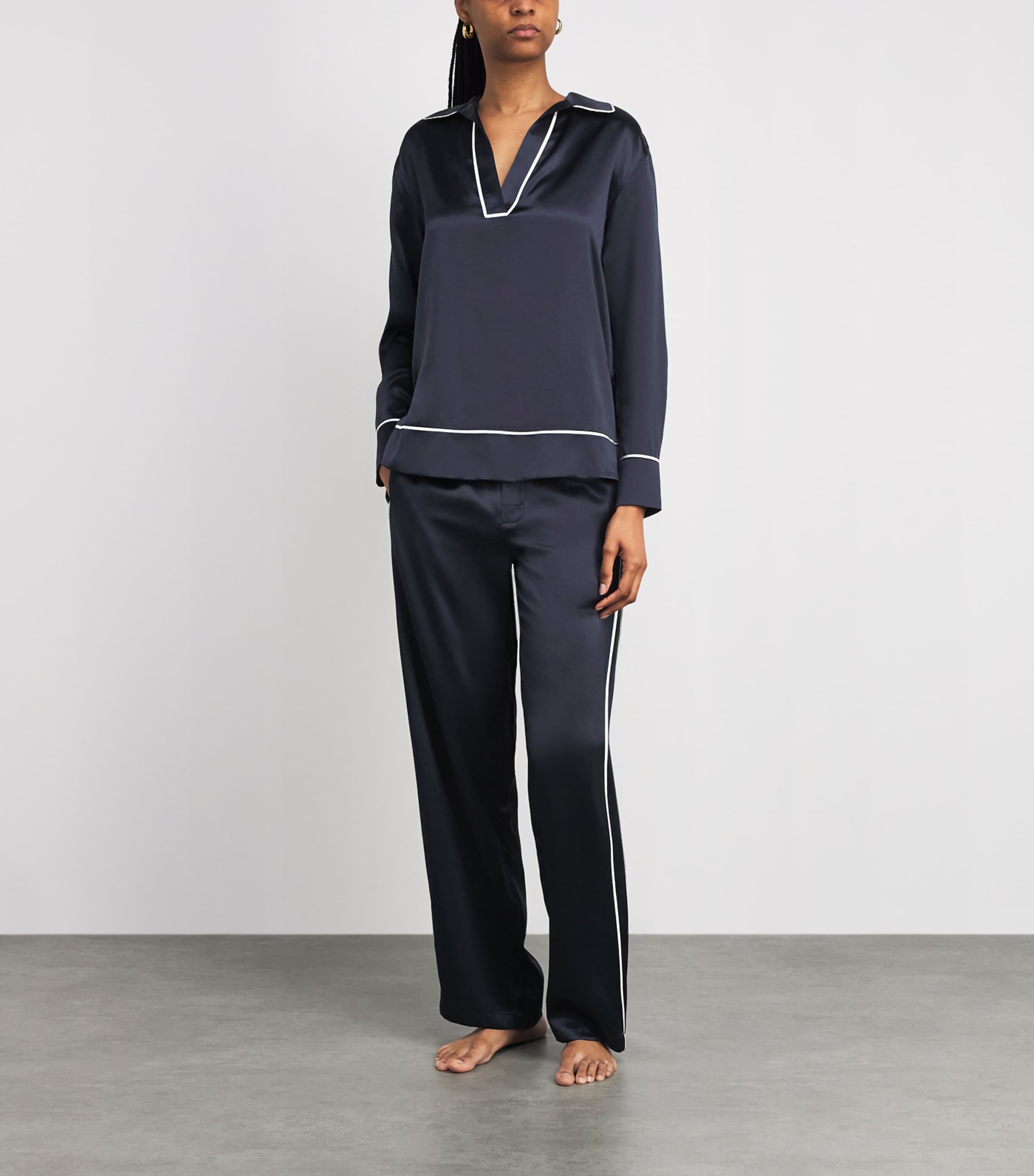 Olivia von Halle Womens Silk Anita Pyjama Set Navy Image 5