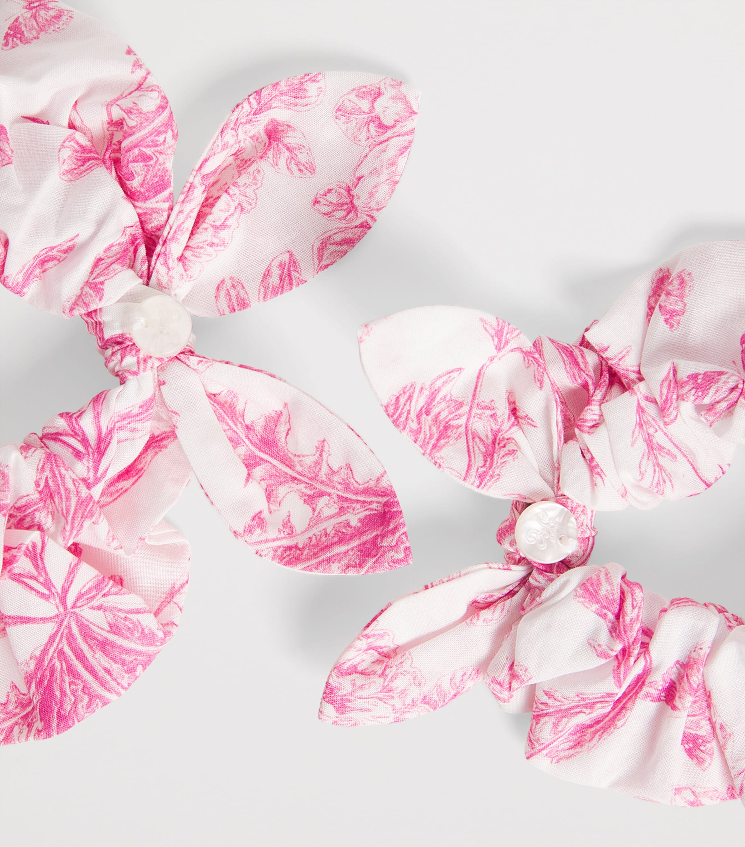 Tartine et Chocolat Toile de Jouy Scrunchie Set Hibiscus Image 2