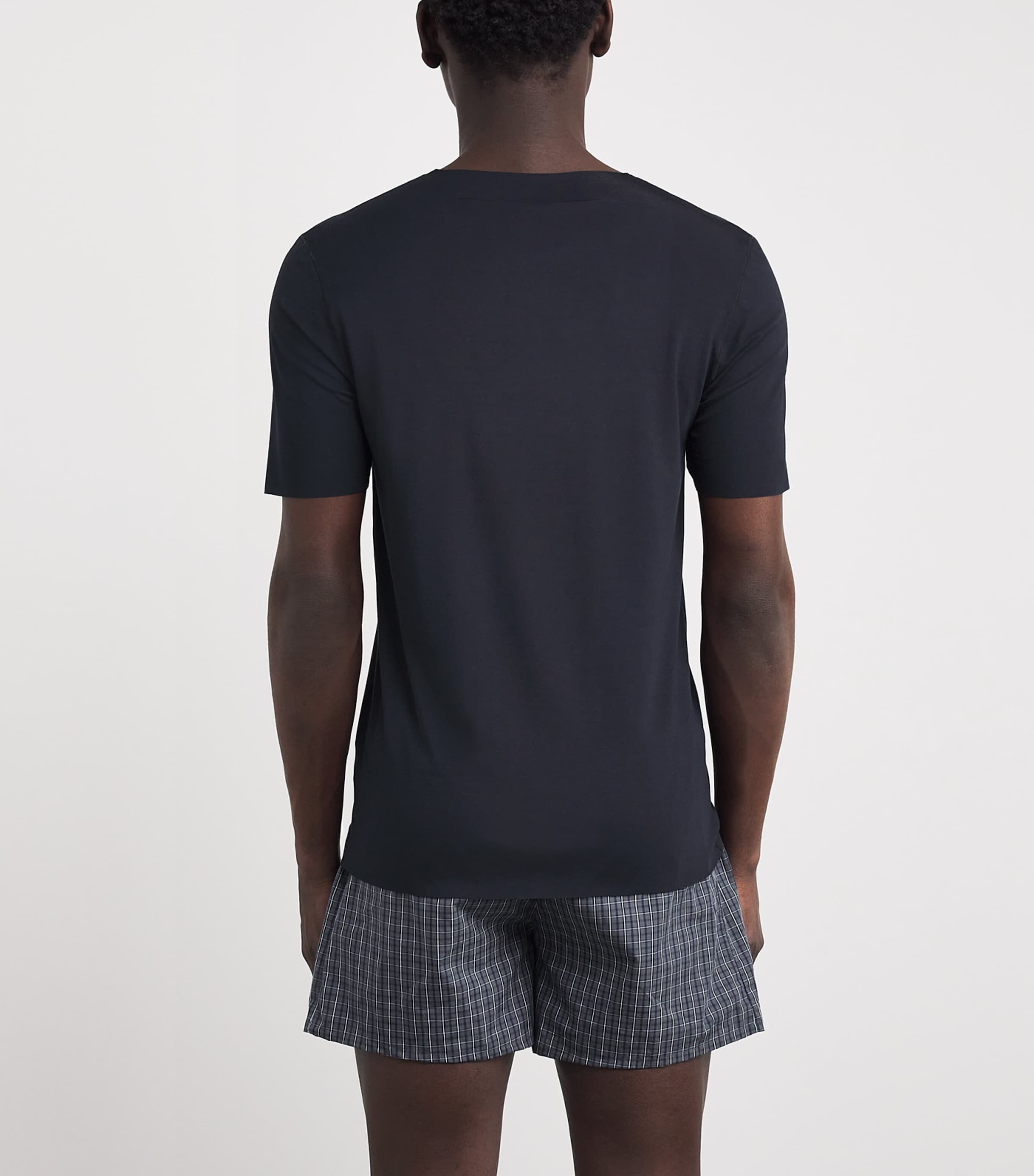 Clean Cut V-Neck T-Shirt 0019 BLACK Image 4