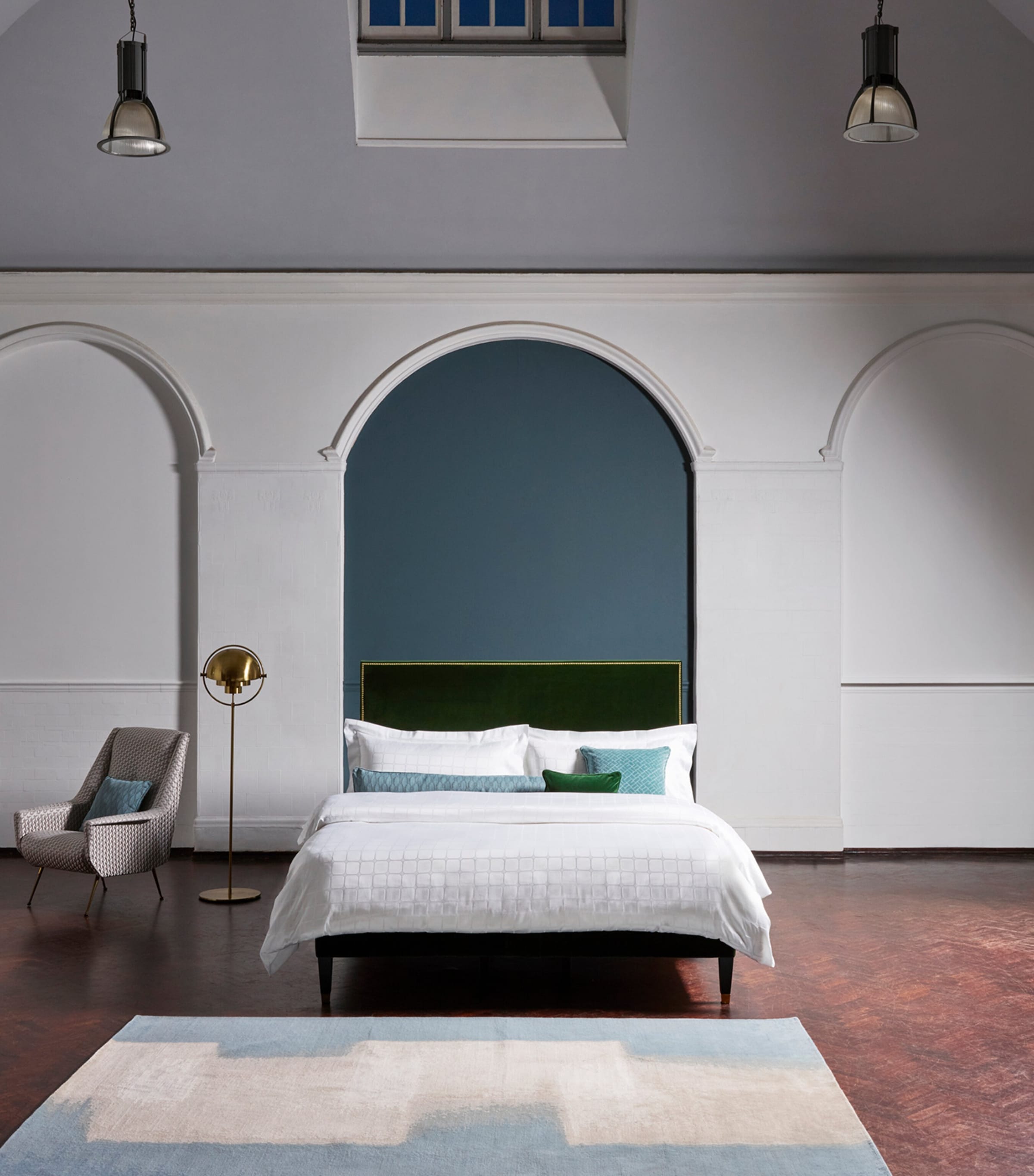 The Trellis Super King Jacquard Duvet Cover Set (260cm x 220cm) WHITE Image 6