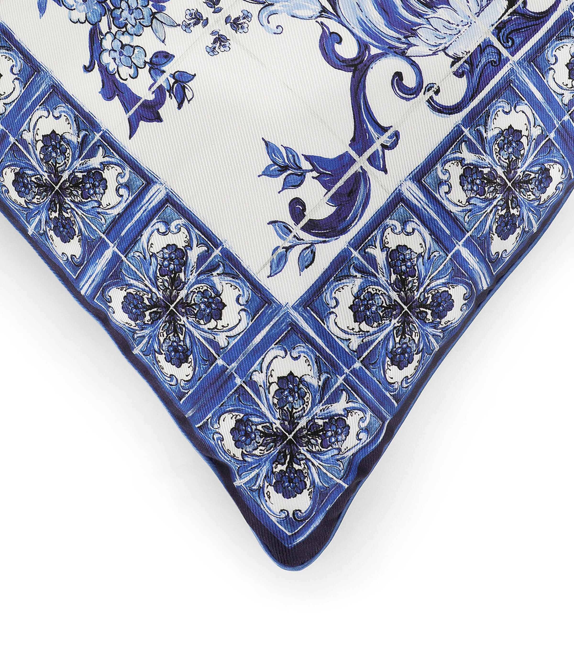 Dolce&Gabbana Casa Blu Mediterraneo Cushion (45cm x 45cm) Vaso Blu Medit Image 4