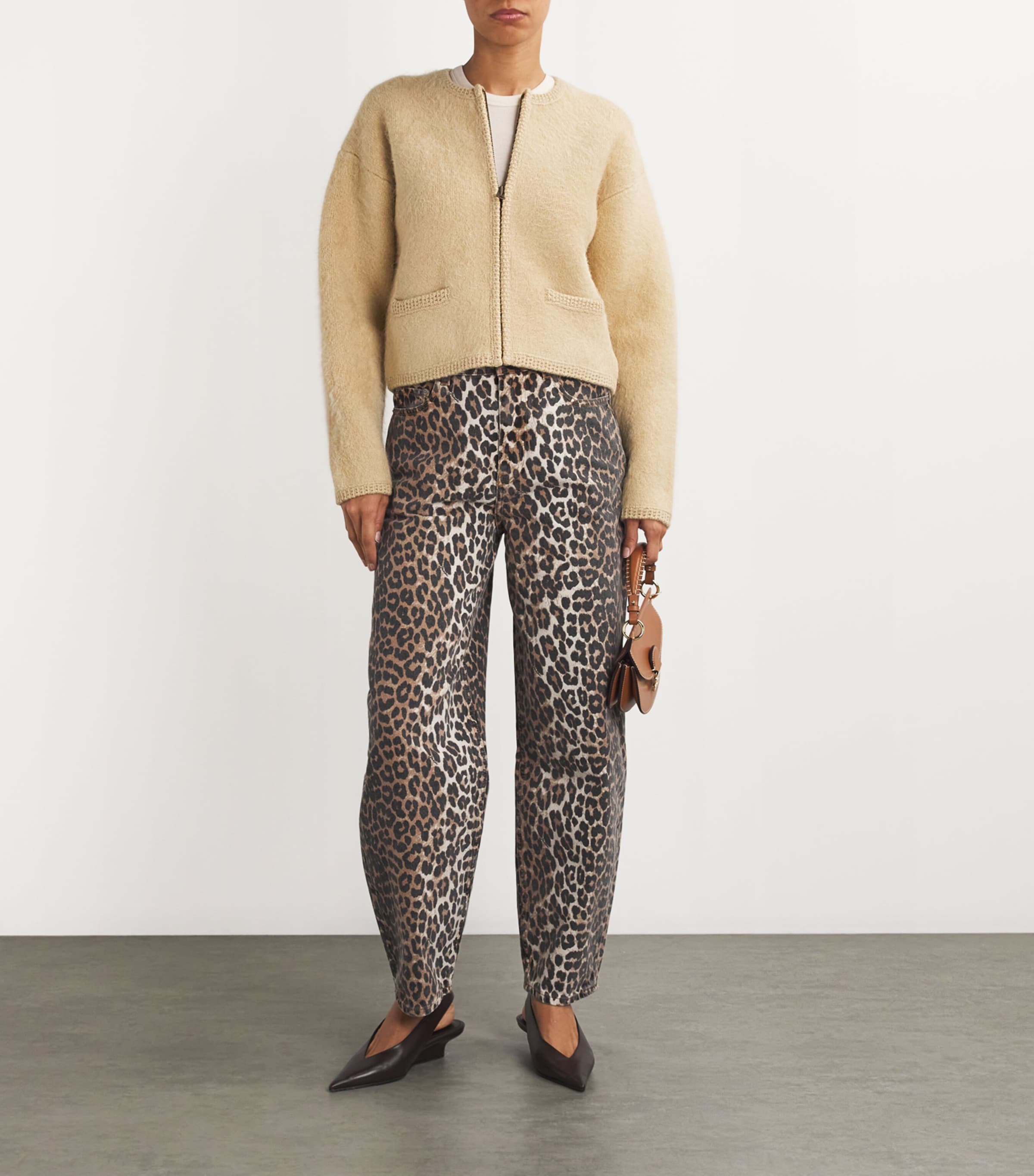 Frame Lofty Crochet Cardi Wheat In Beige
