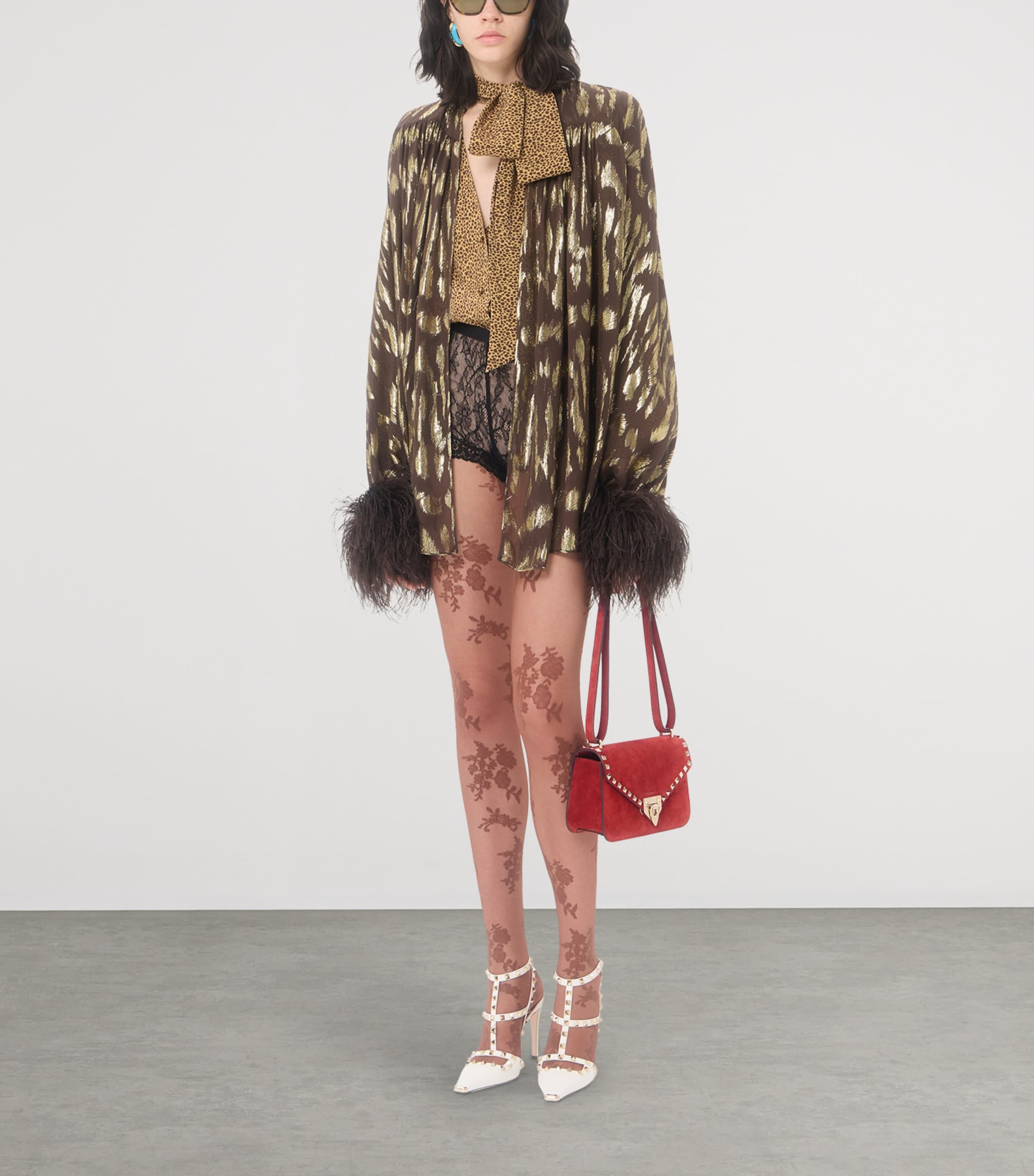 Valentino Garavani Small Split Leather Rockstud Shoulder Bag Aqs Image 2