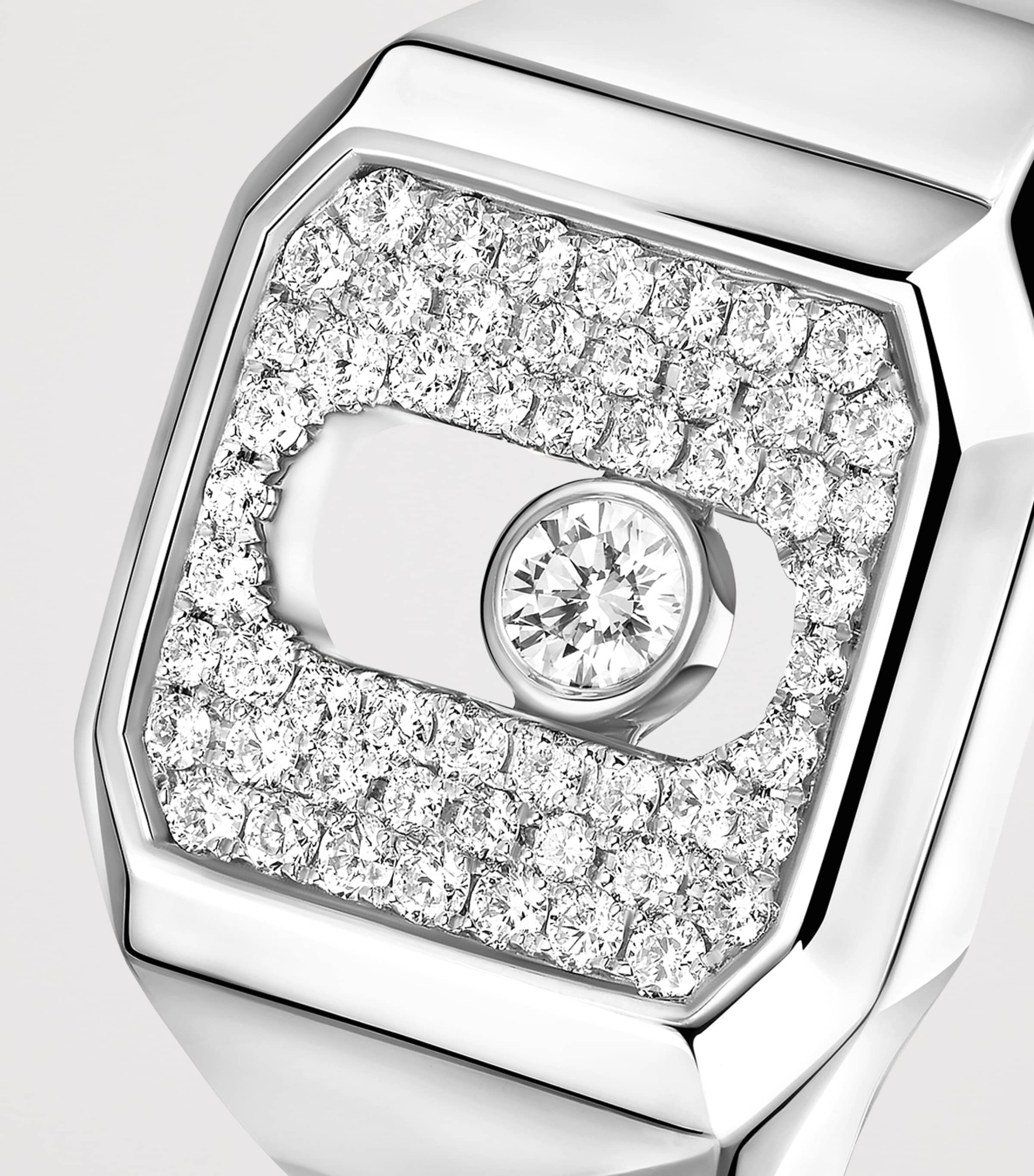 Messika Move Joaillerie White Gold and Diamond Pavé Signet Ring (0.27ct) White Gold Image 3
