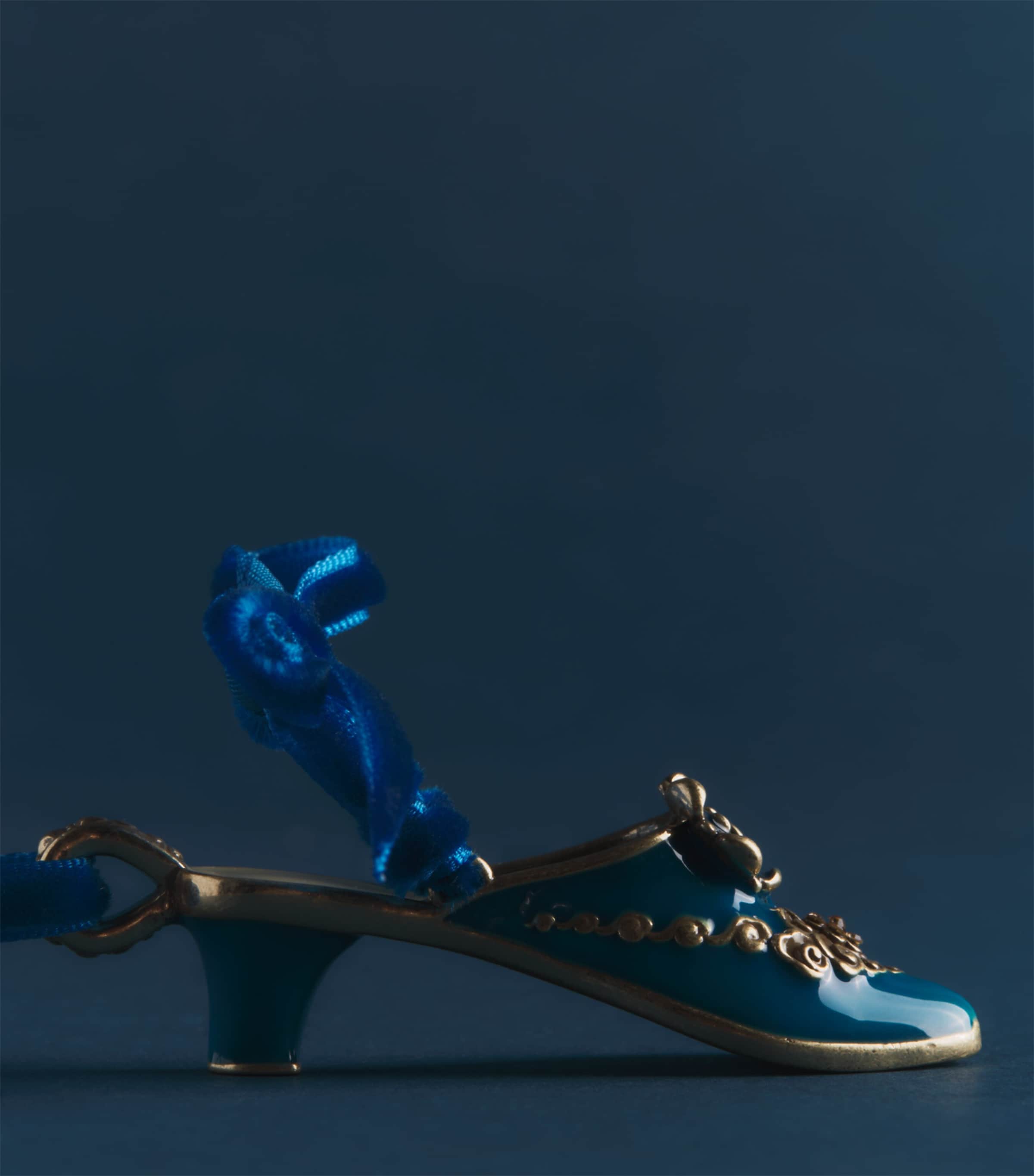 Joanna Buchanan Velvet Ribbon Shoe Tree Decoration Blue Image 2