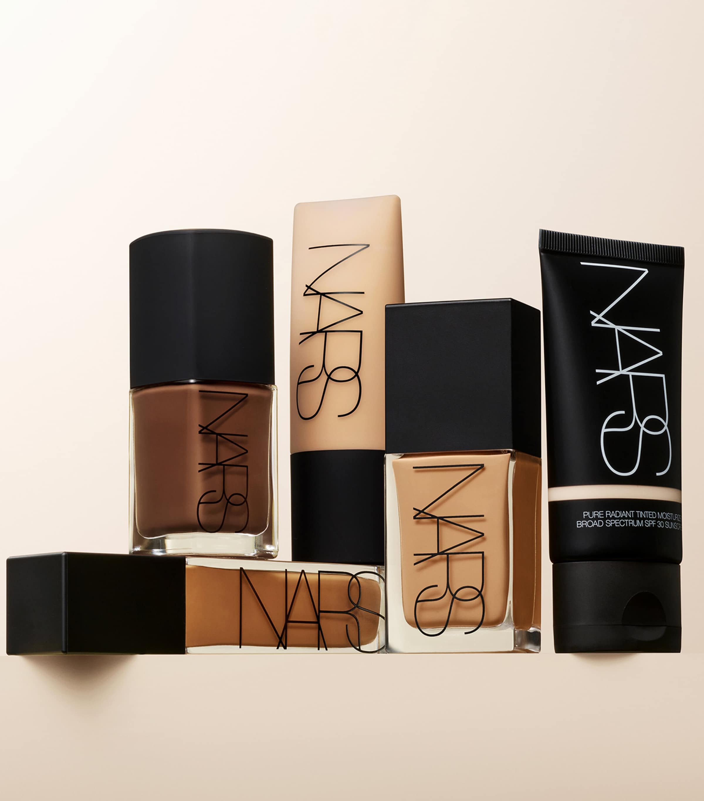 Soft Matte Complete Foundation VALENCIA Image 5