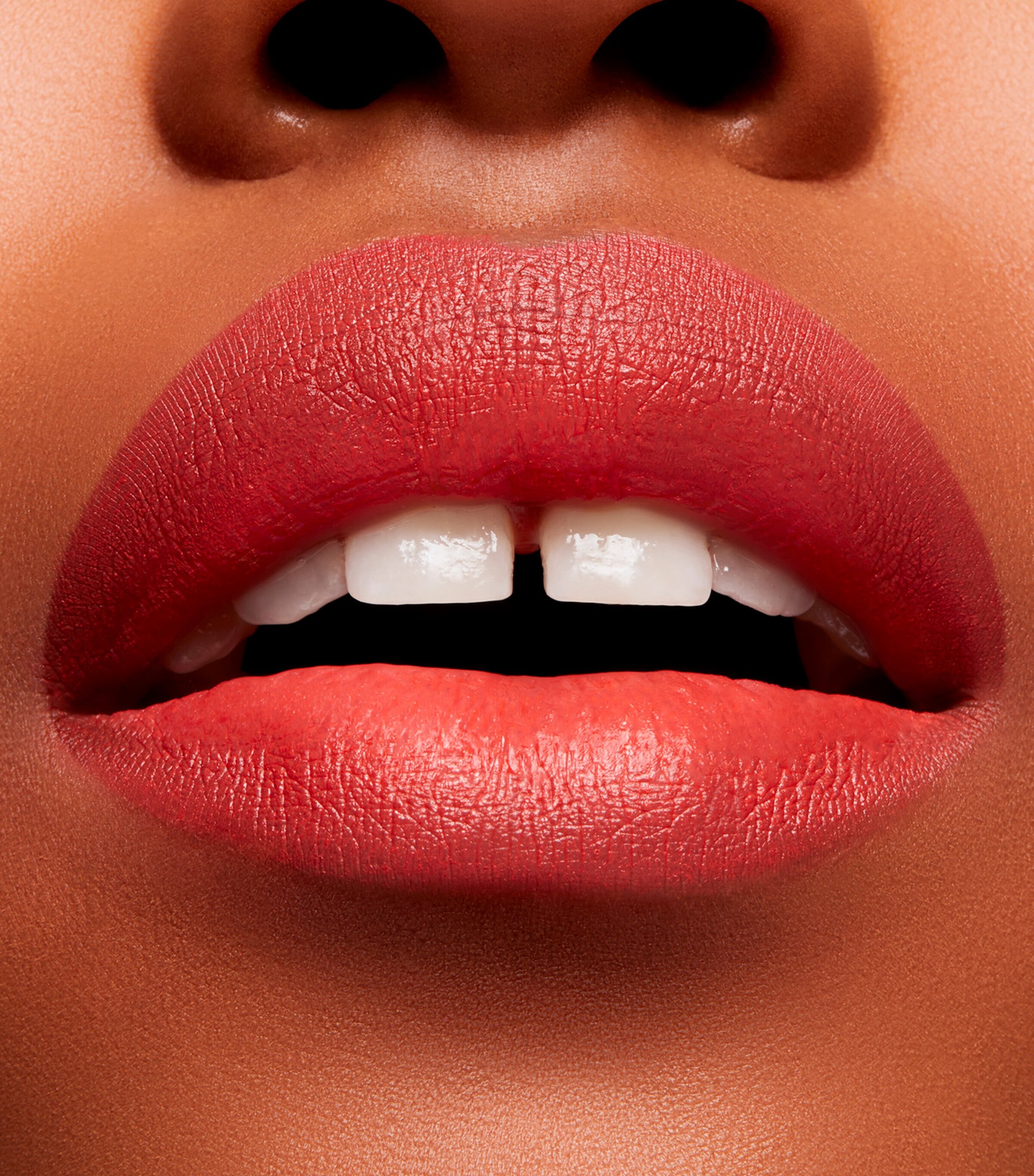 MAC Powder Kiss Velvet Blur Slim Stick Hot Paprika Image 4
