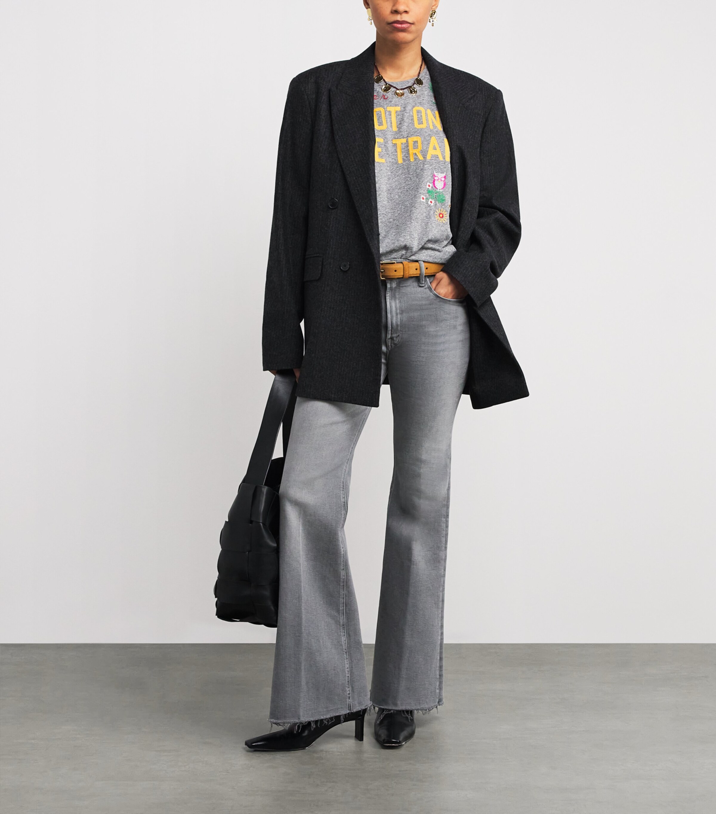 The Doozy Sneak Fray Jeans CATCH ME OUTSIDE CMD Image 2