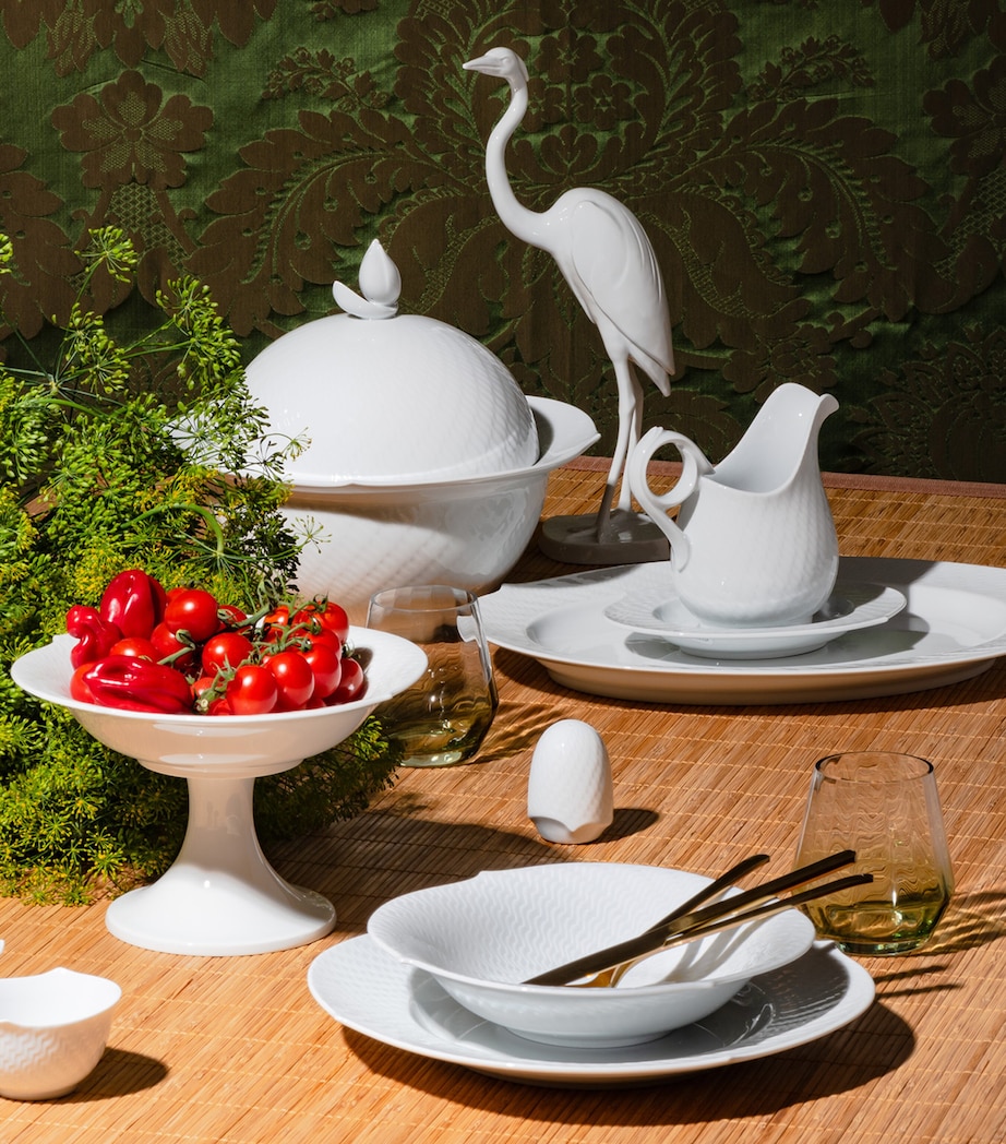 Porcelain Waves Relief Oval Serving Platter (39cm) WHITE Image 2