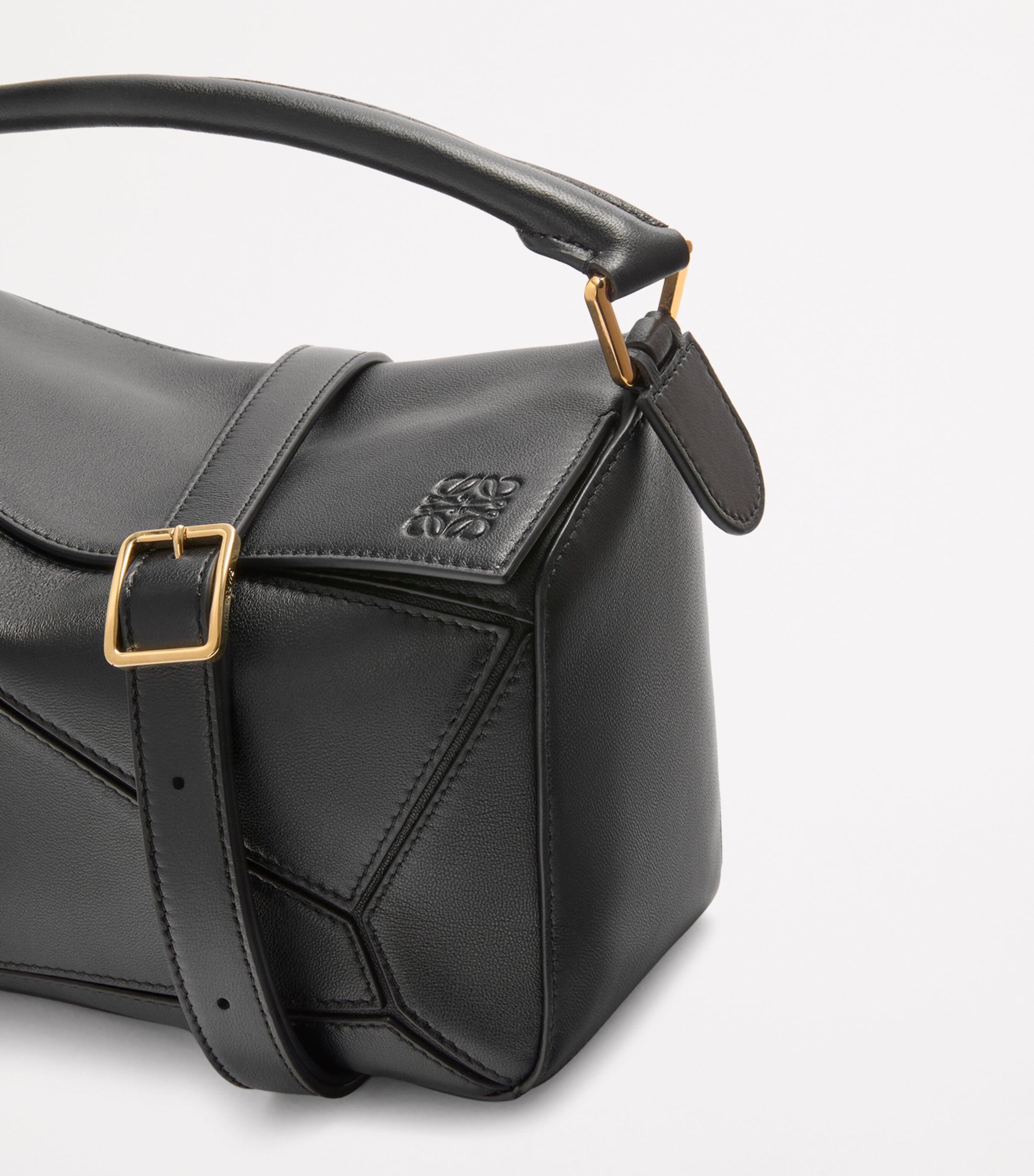 関税送料込国内発送★LOEWE Puzzle small leather bag LOEWE Mini Puzzle Leather Bag | Saks Fifth Avenue