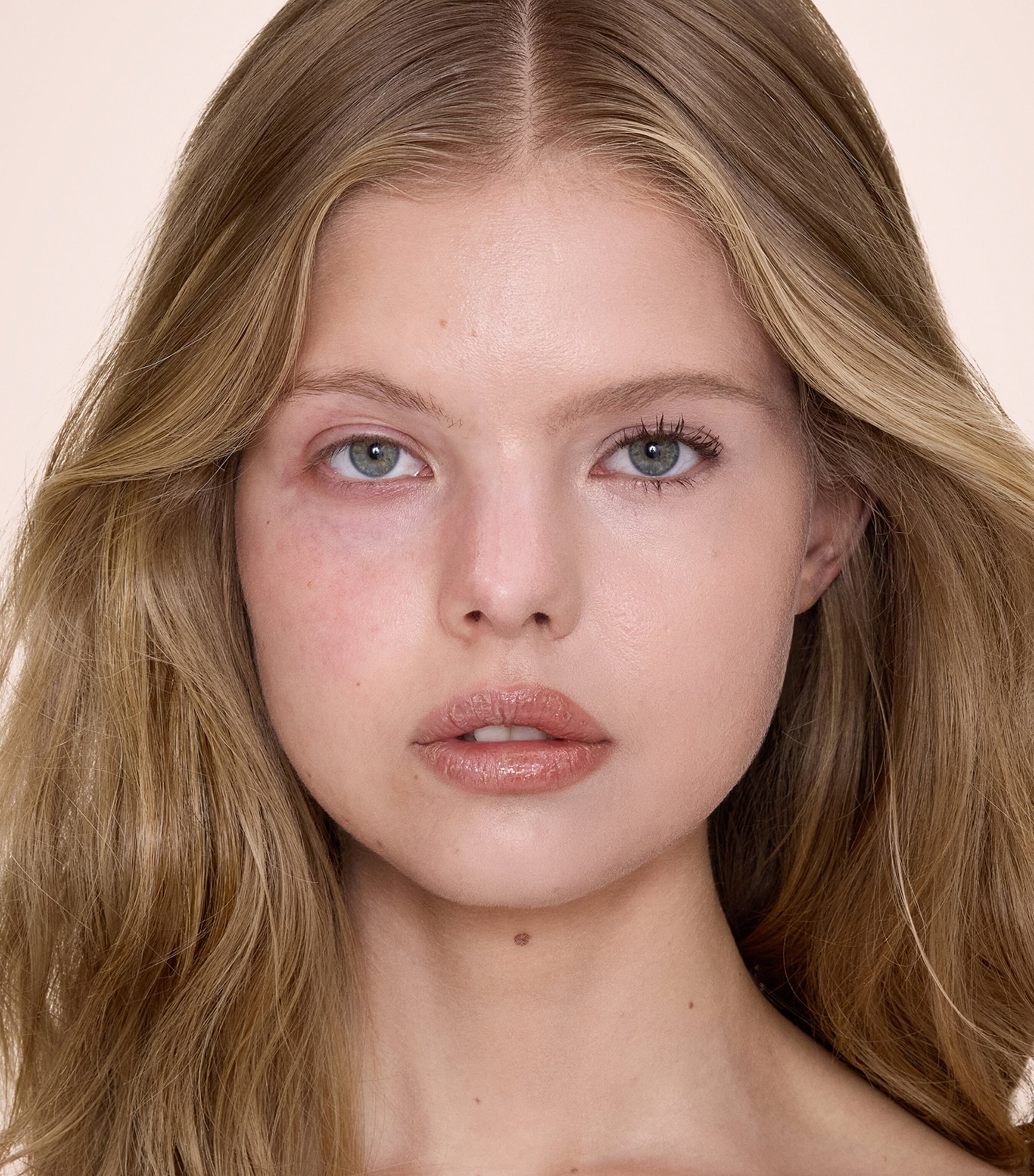 Airbrush Flawless Blur Concealer 3 FAIR Image 2