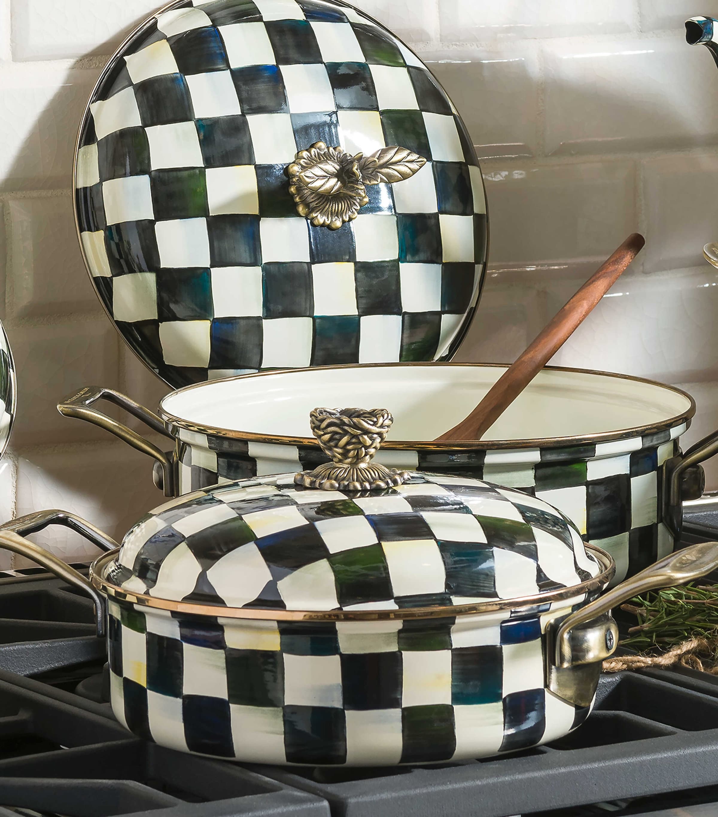 MacKenzie-Childs Courtly Check Casserole Dish (26cm) Black Image 4