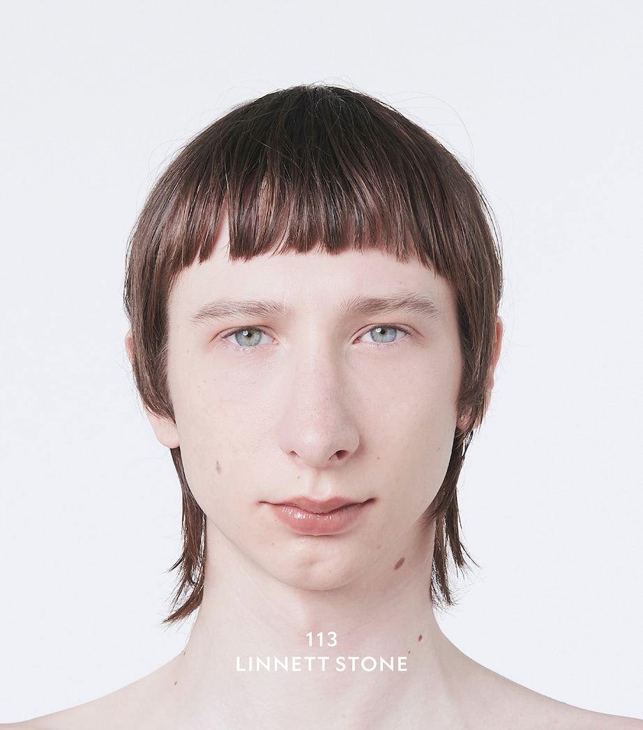 Gucci’s Rouge de Beauté Brillant Glow & Care Lip Colour 113 Image 5