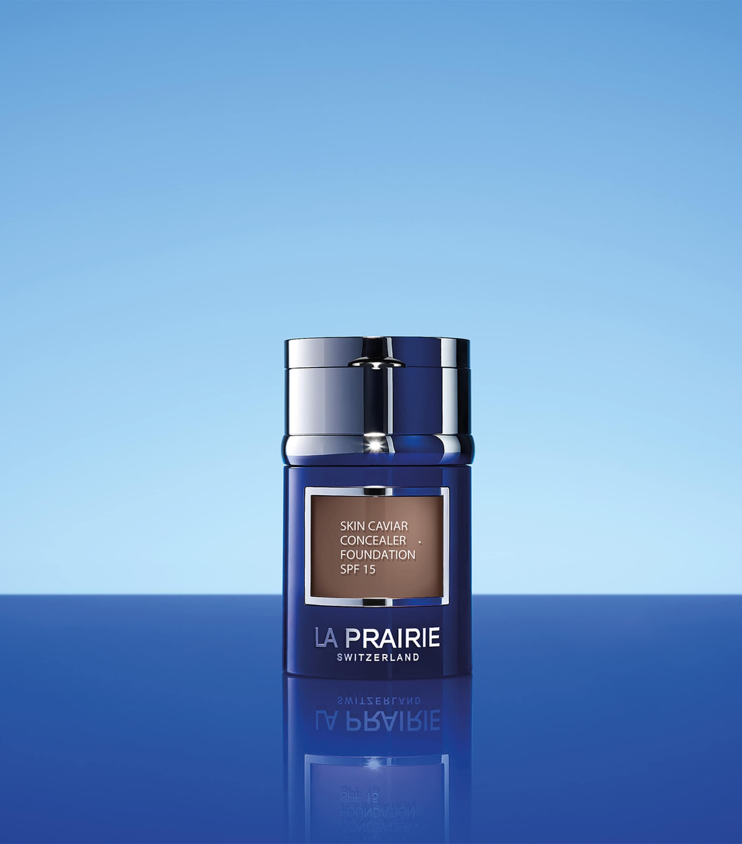 Skin Caviar Concealer Foundation SPF 15 WARM CHESTNUT Image 3