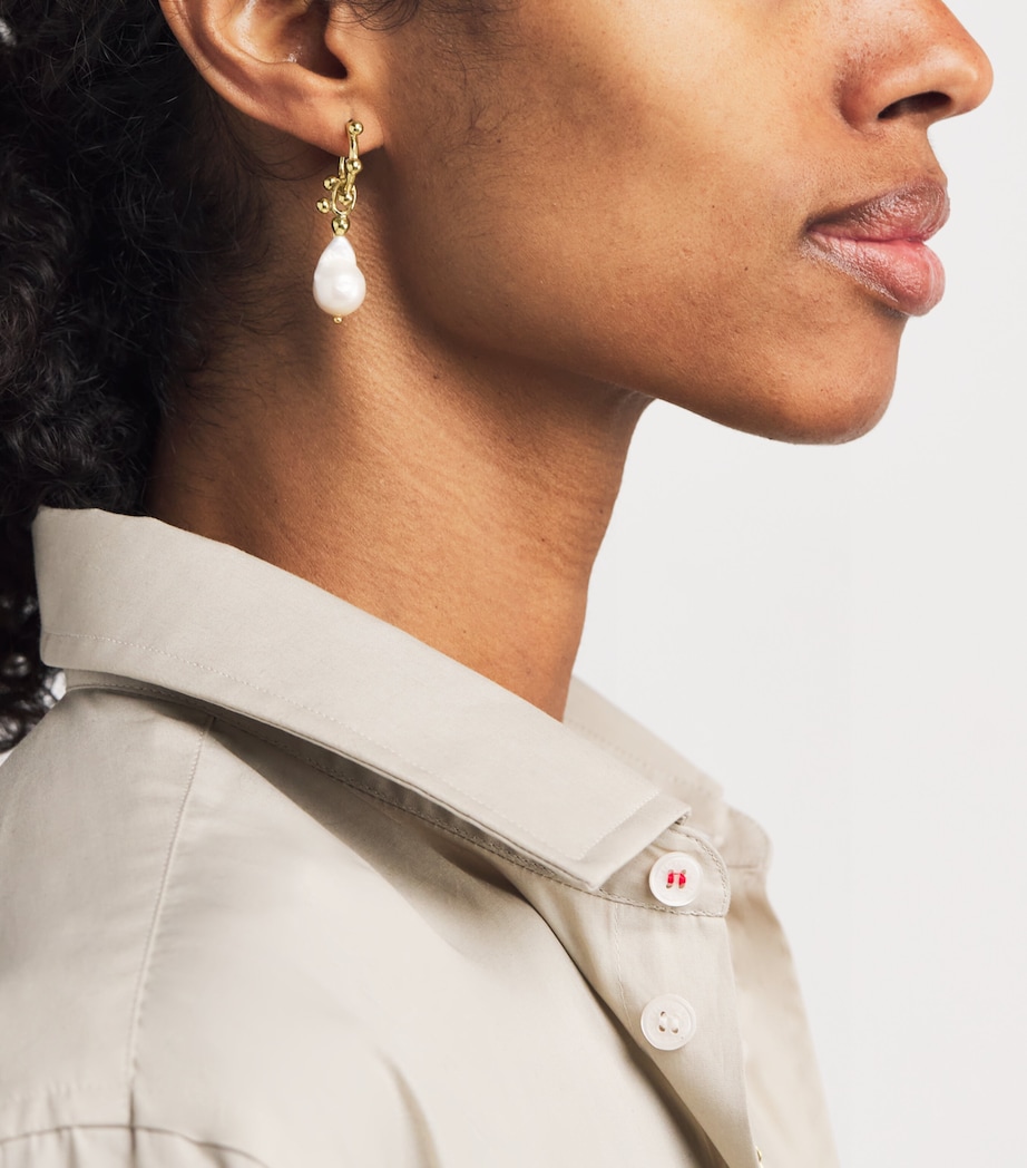 Pearl Lilith Hoop Earrings PEARL Image 2