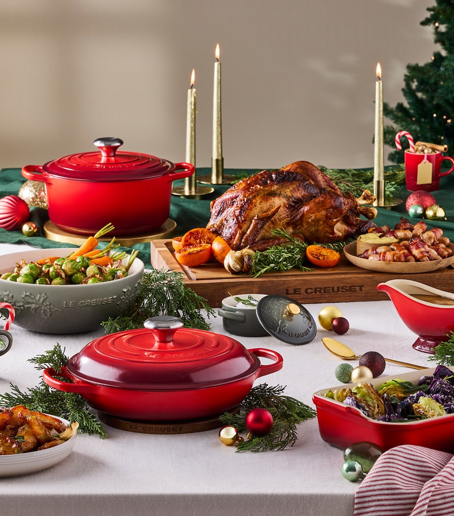 Stoneware Holly Petite Round Casserole Dish (10cm) NO COLOUR Image 6