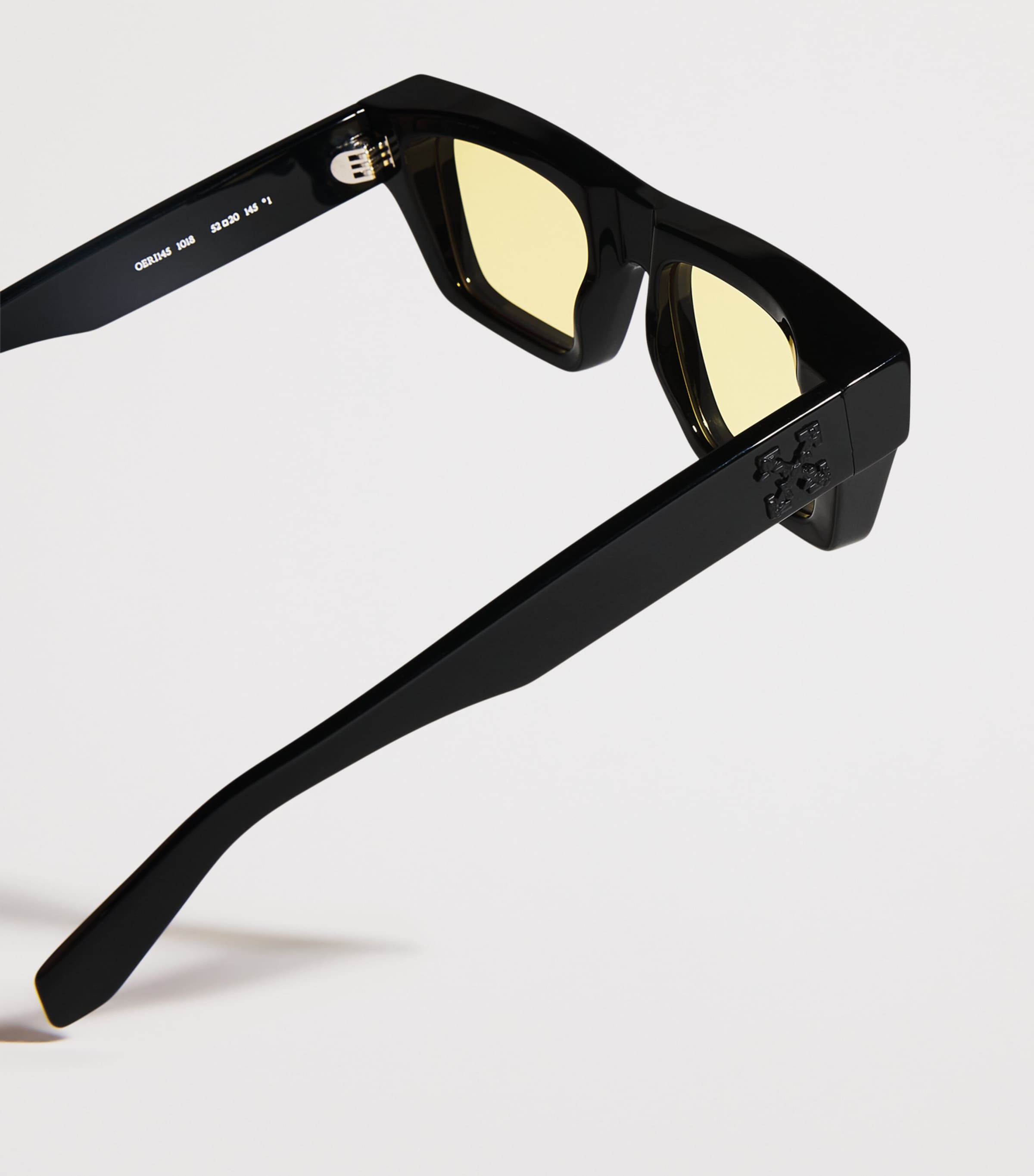 Off-White Eyewear Oregon サングラス Oregon Sunglasses in BLACK | Off-White™