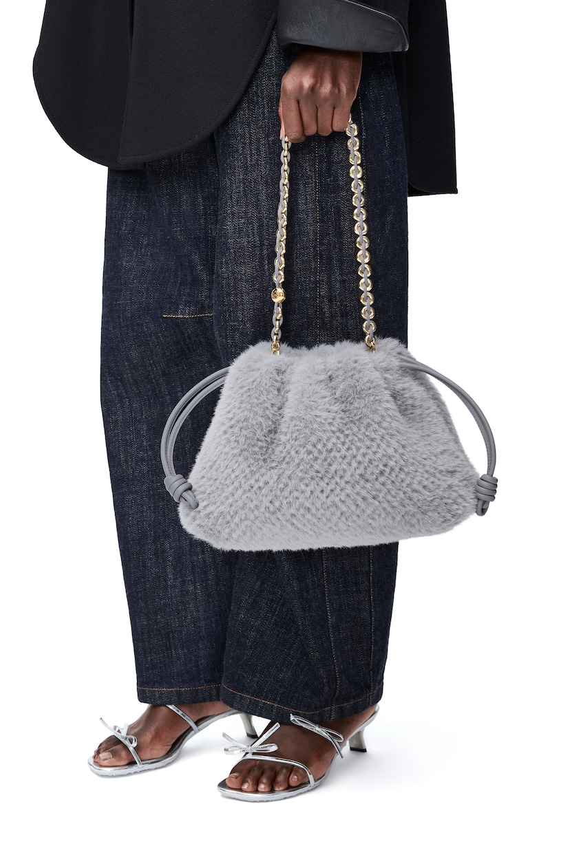 Medium Brushed Knit Flamenco Purse SILVER GREY Image 3