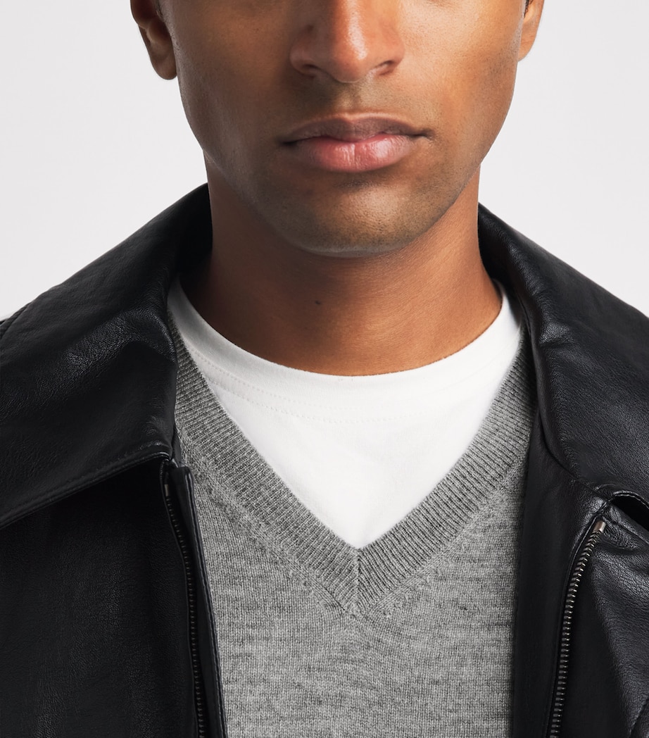 Allude Mens Cashmere V-Neck Sweater Image 3