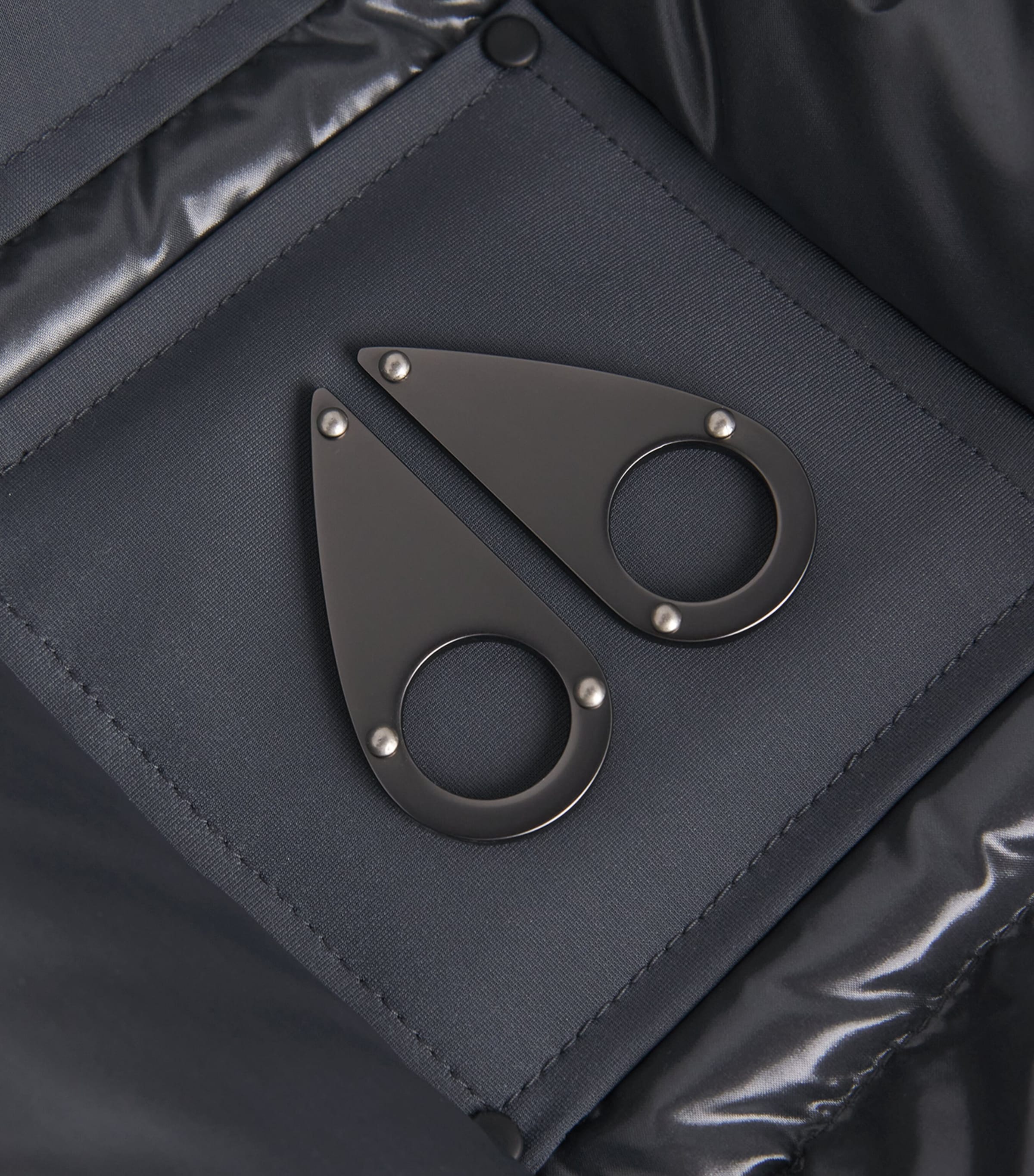 Down-Filled Victory Peak Gilet CEMENT - 1542 Image 5