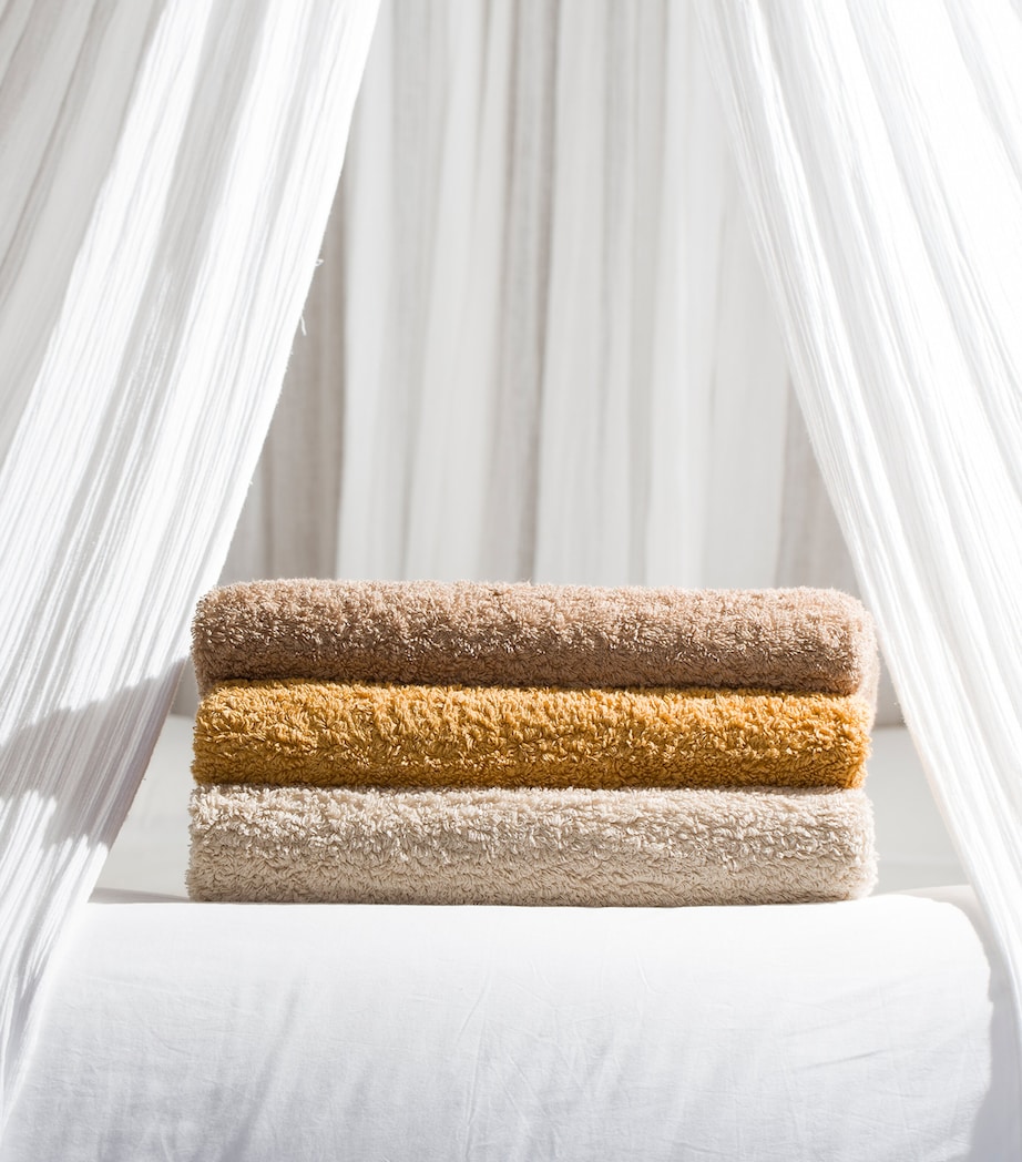 Abyss & Habidecor Egyptian Cotton Super Pile Bath Towel (70cm x 180cm) Curcuma Image 4