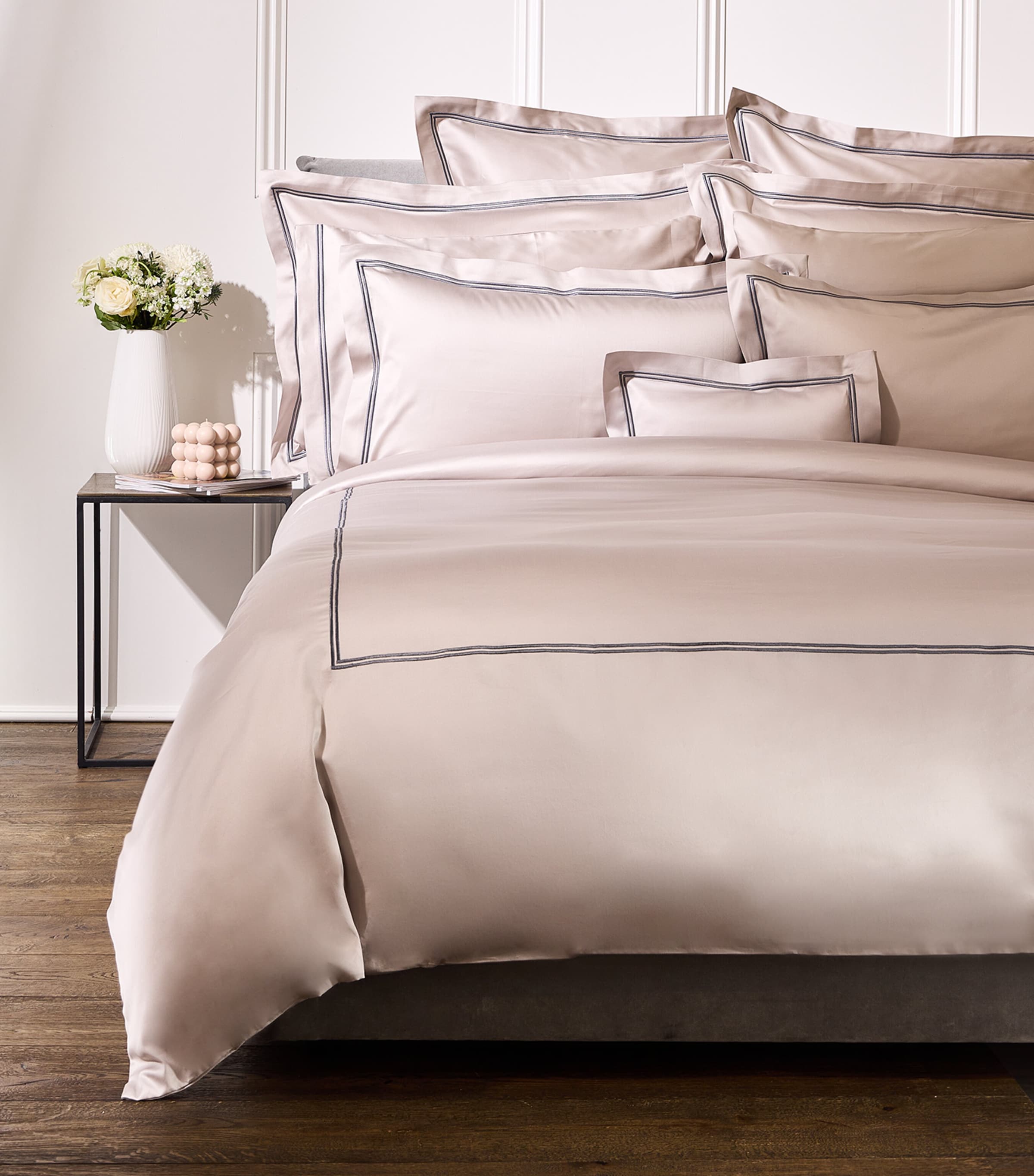 Shop Peter Reed Pendle Super King Duvet Cover In Grey