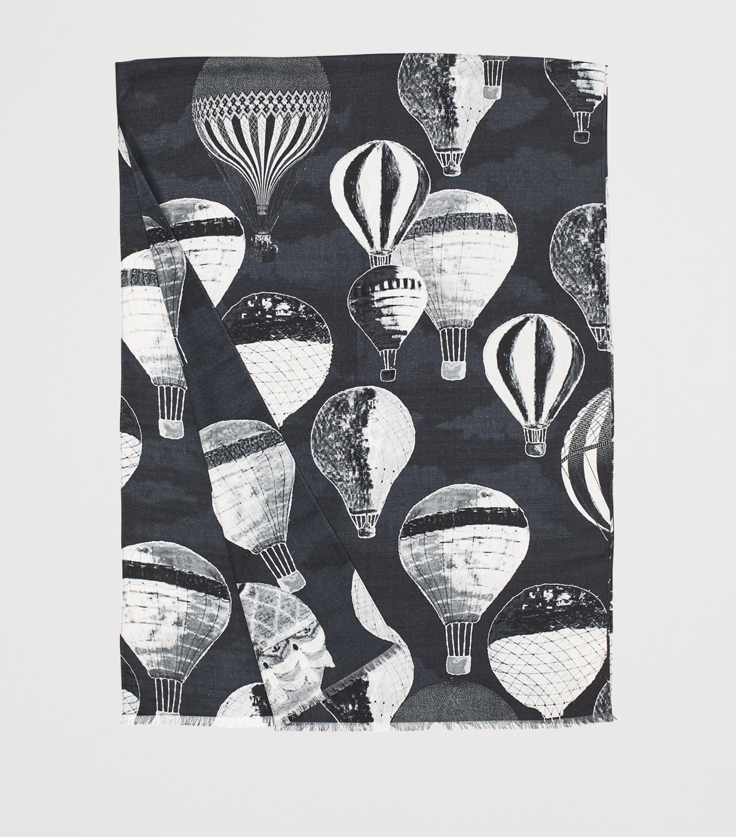 Merino Wool Scarf MONOCHROME Image 2