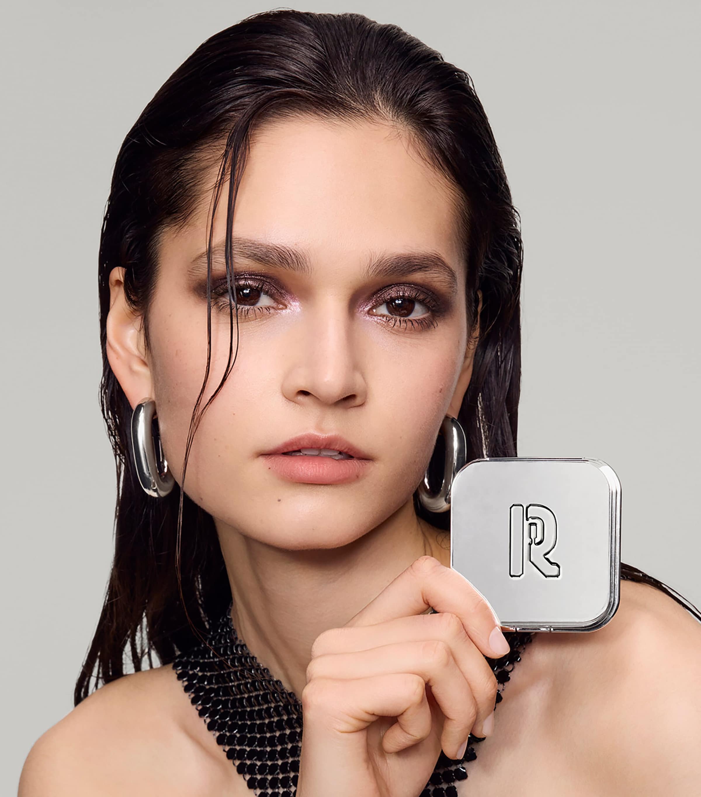 Rabanne Handbag Eyeshadow Palette Don't Be Shy Image 5