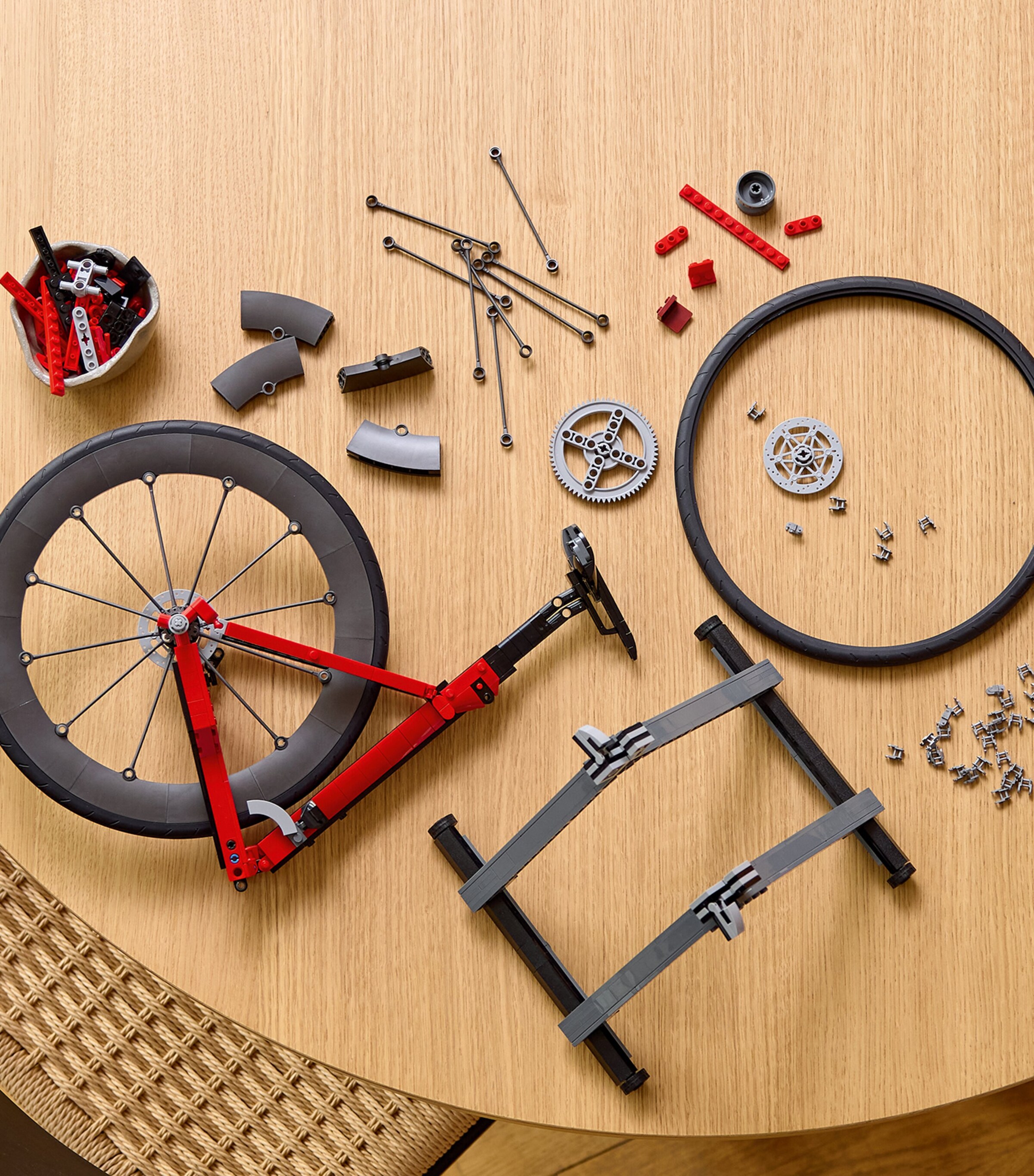 Lego LEGO Icons Road Bike Building Set 11380 Image 3