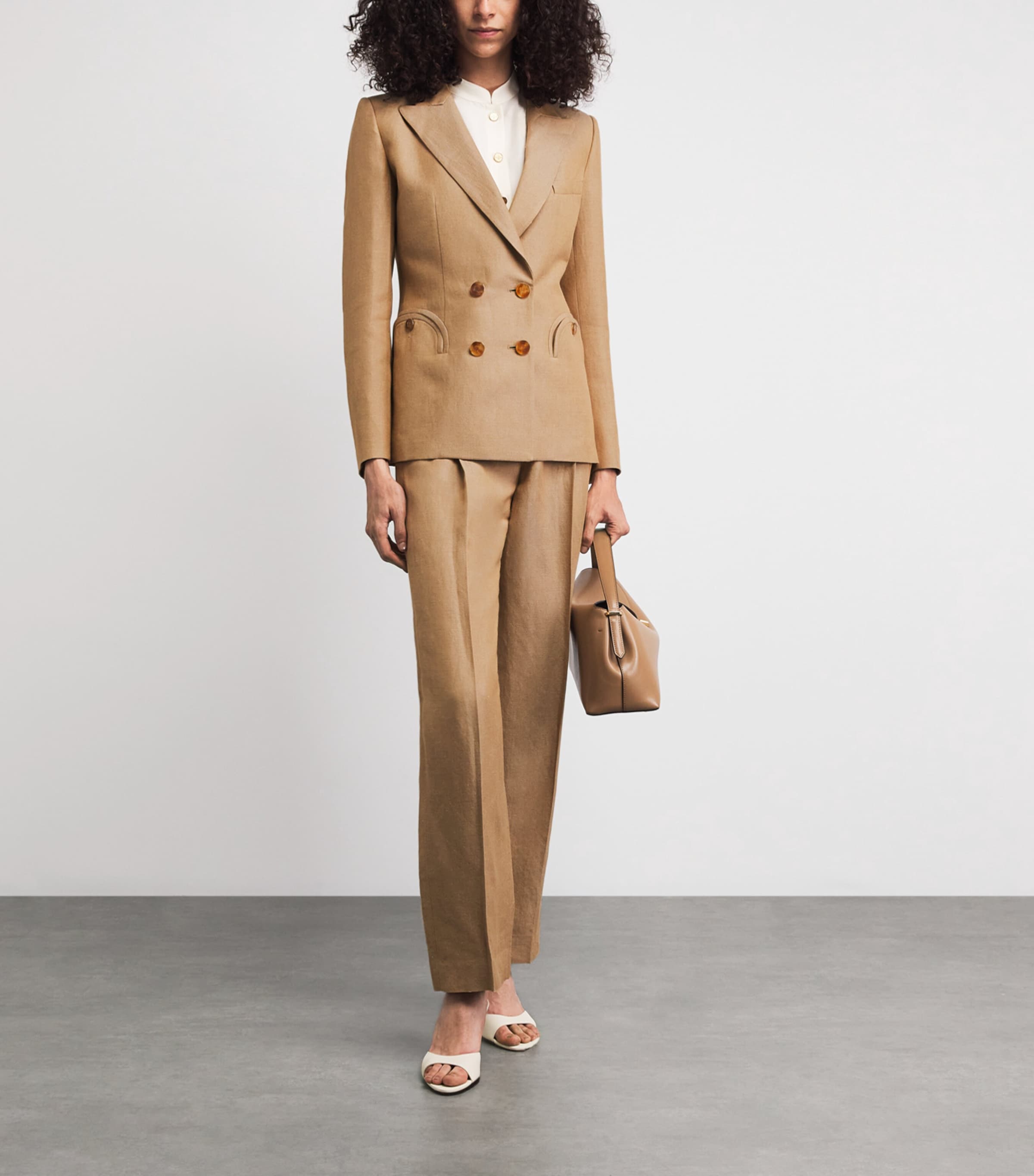 Blazé Milano Womens Renegade Charmer Blazer Sand Image 2