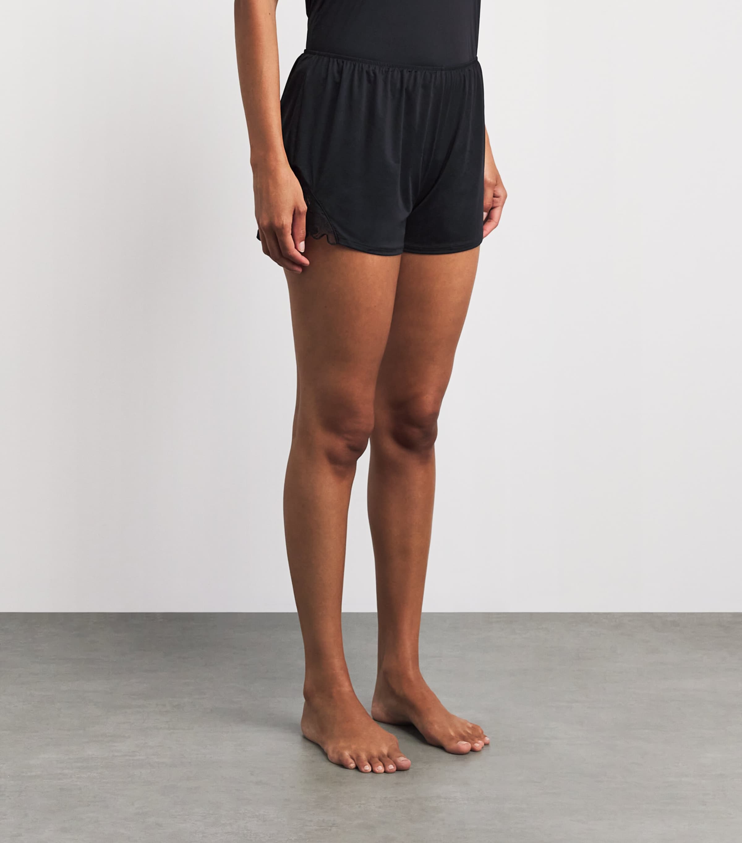 Falke Womens Delicate Touch Pyjama Shorts Black Image 4