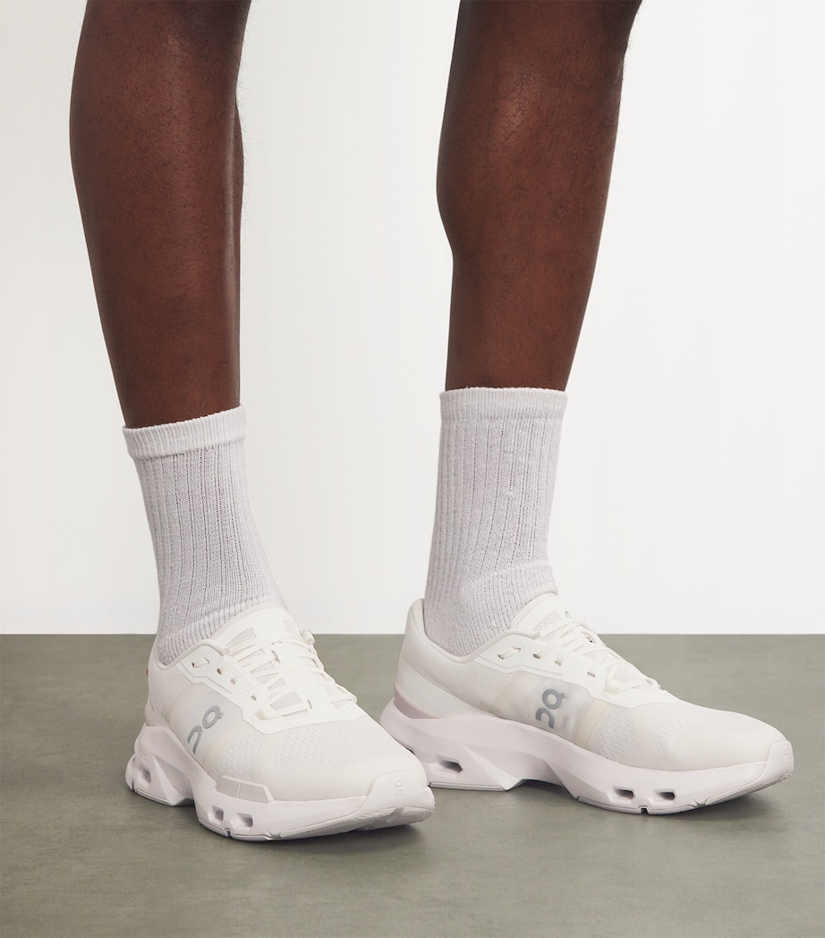 Cloudpulse Trainers UNDYED FROST Image 2