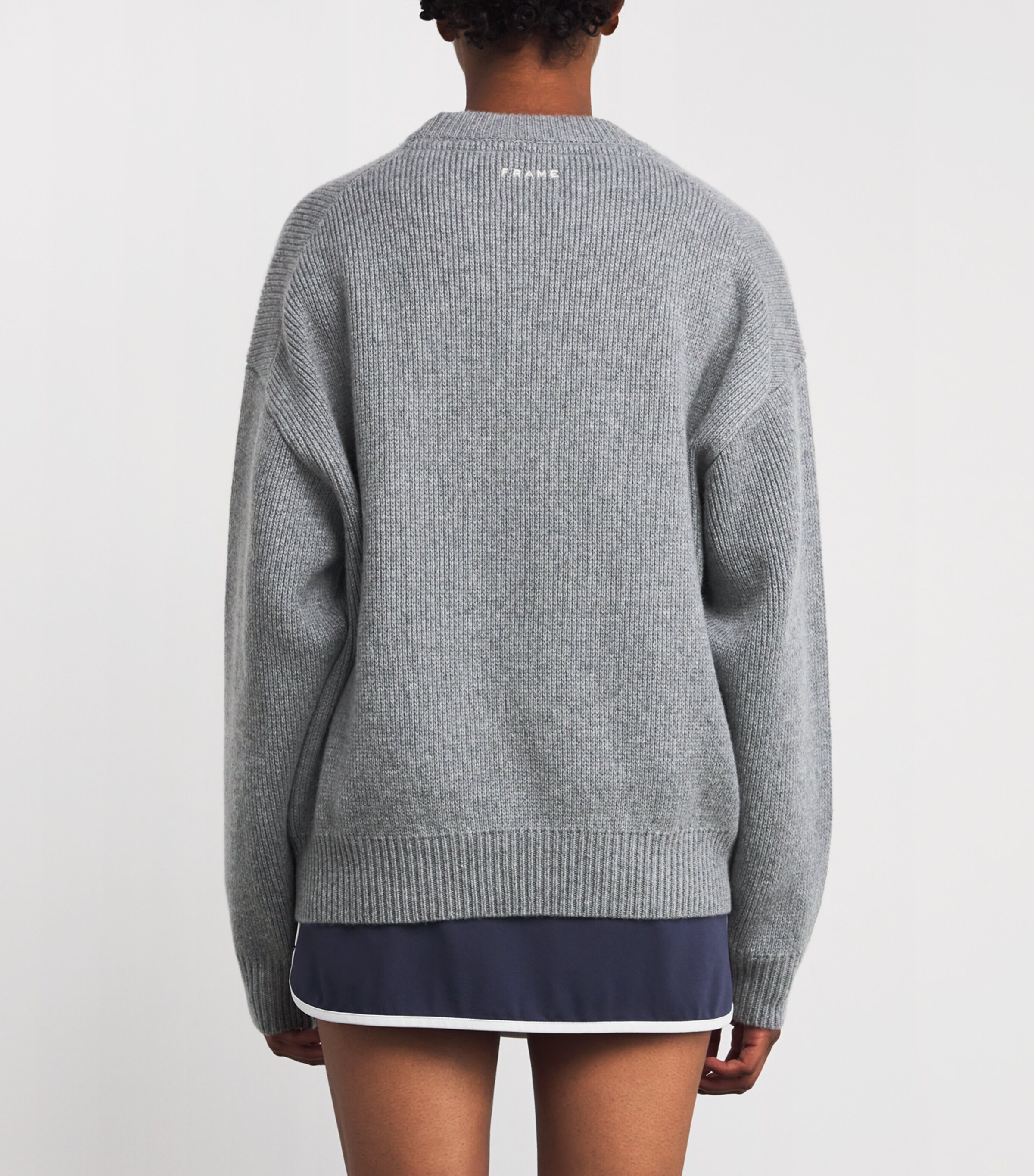 FRAME Womens x Sotheby's Cashmere Sweater Grey Melange Image 4