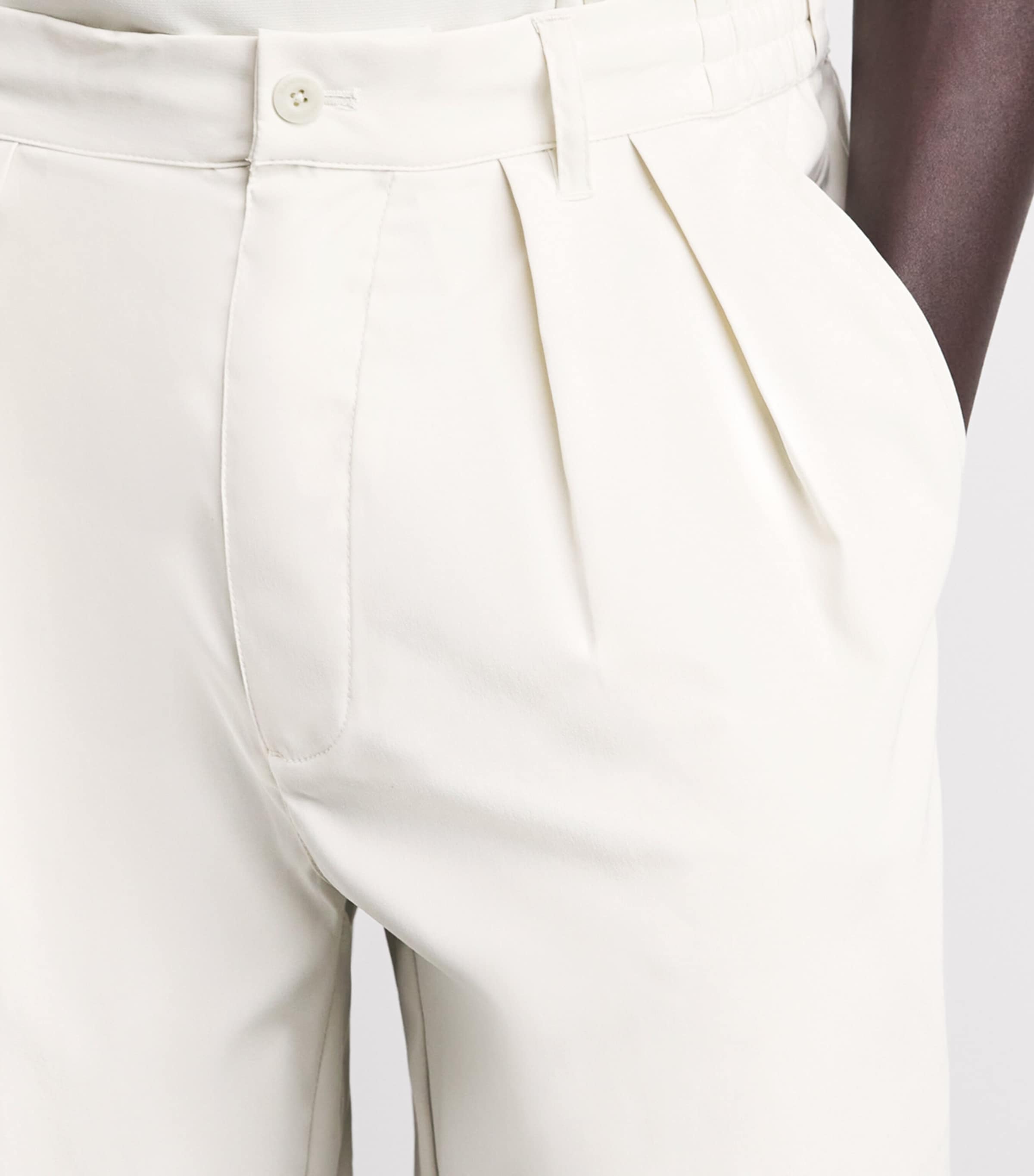 Manors Mens Water-Repellent Greenskeeper Shorts Pebble Image 3