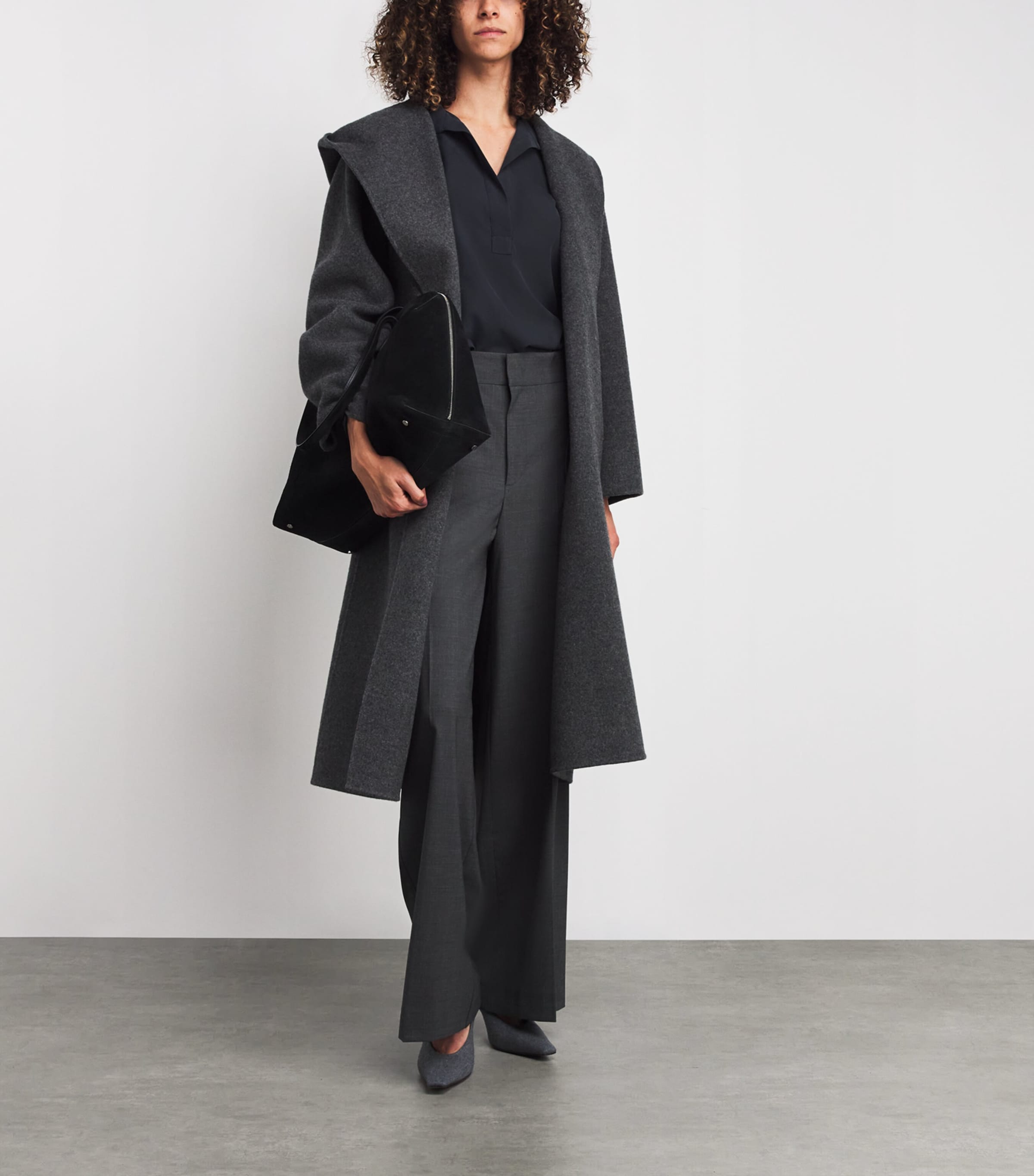 Silk V-Neck Collared Shirt ULTRAMARINE Image 2