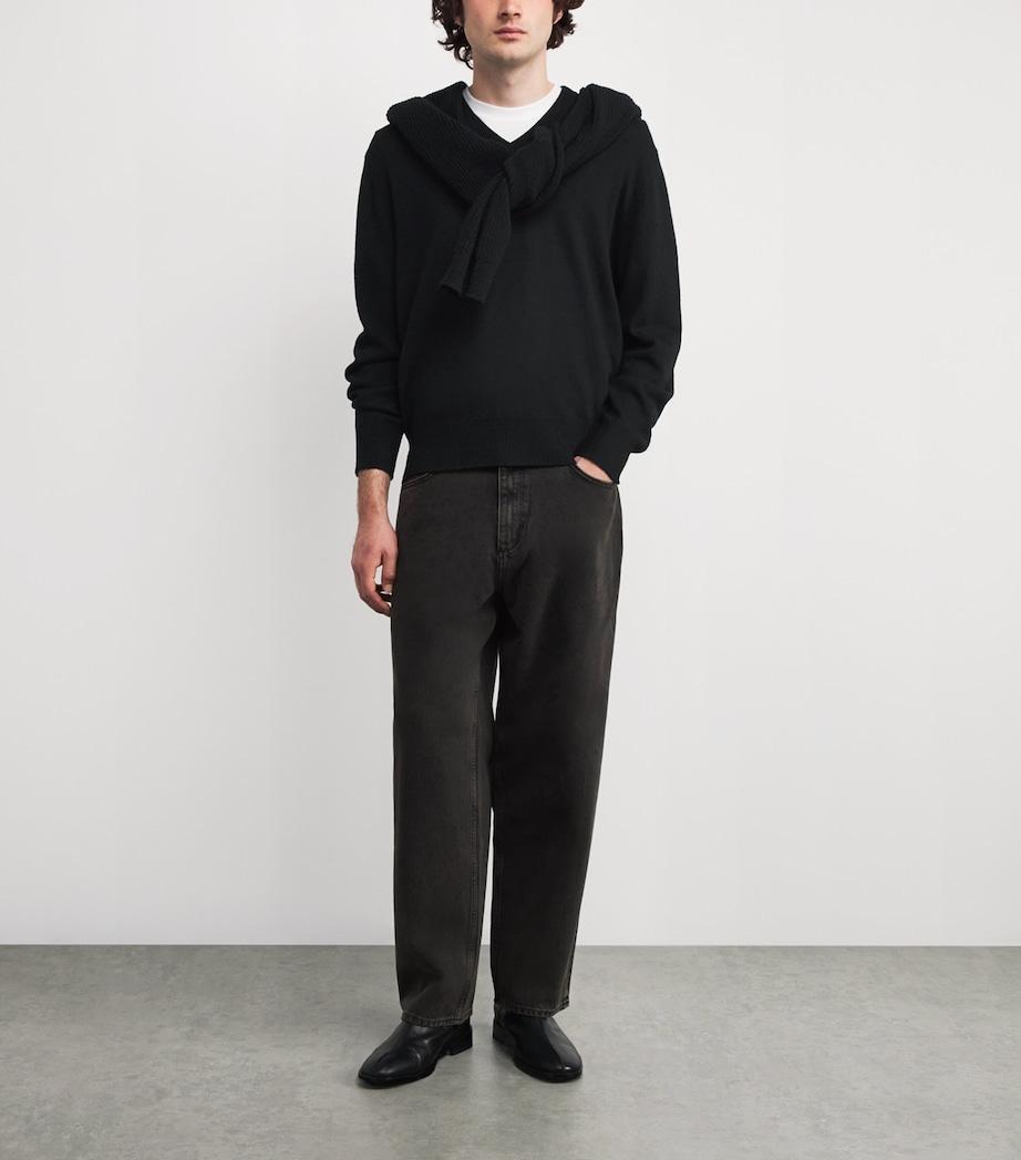 Merino Wool V-Neck Sweater BLACK 999 Image 2