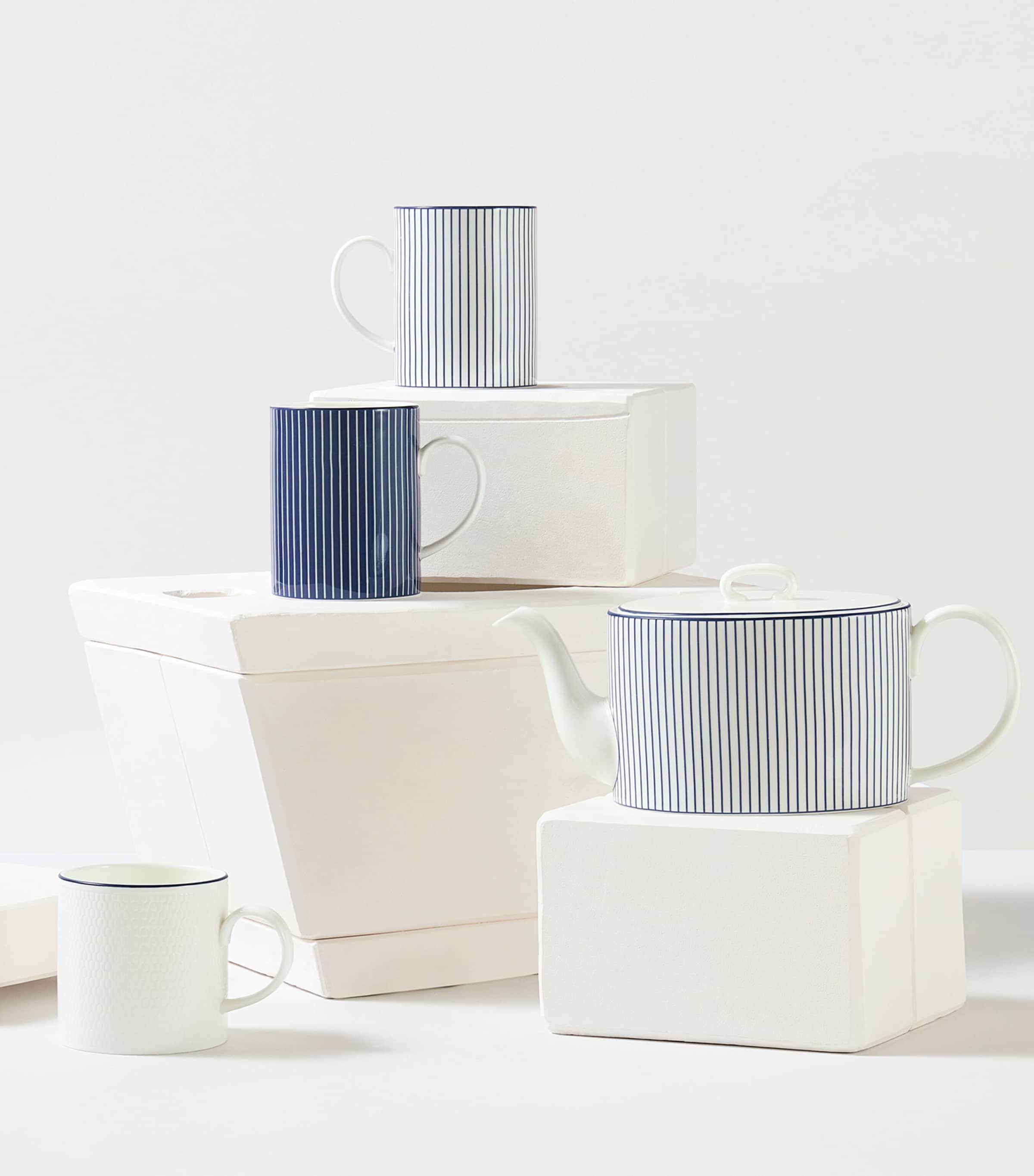 Wedgwood Gio Pinstripe Teapot White Image 6