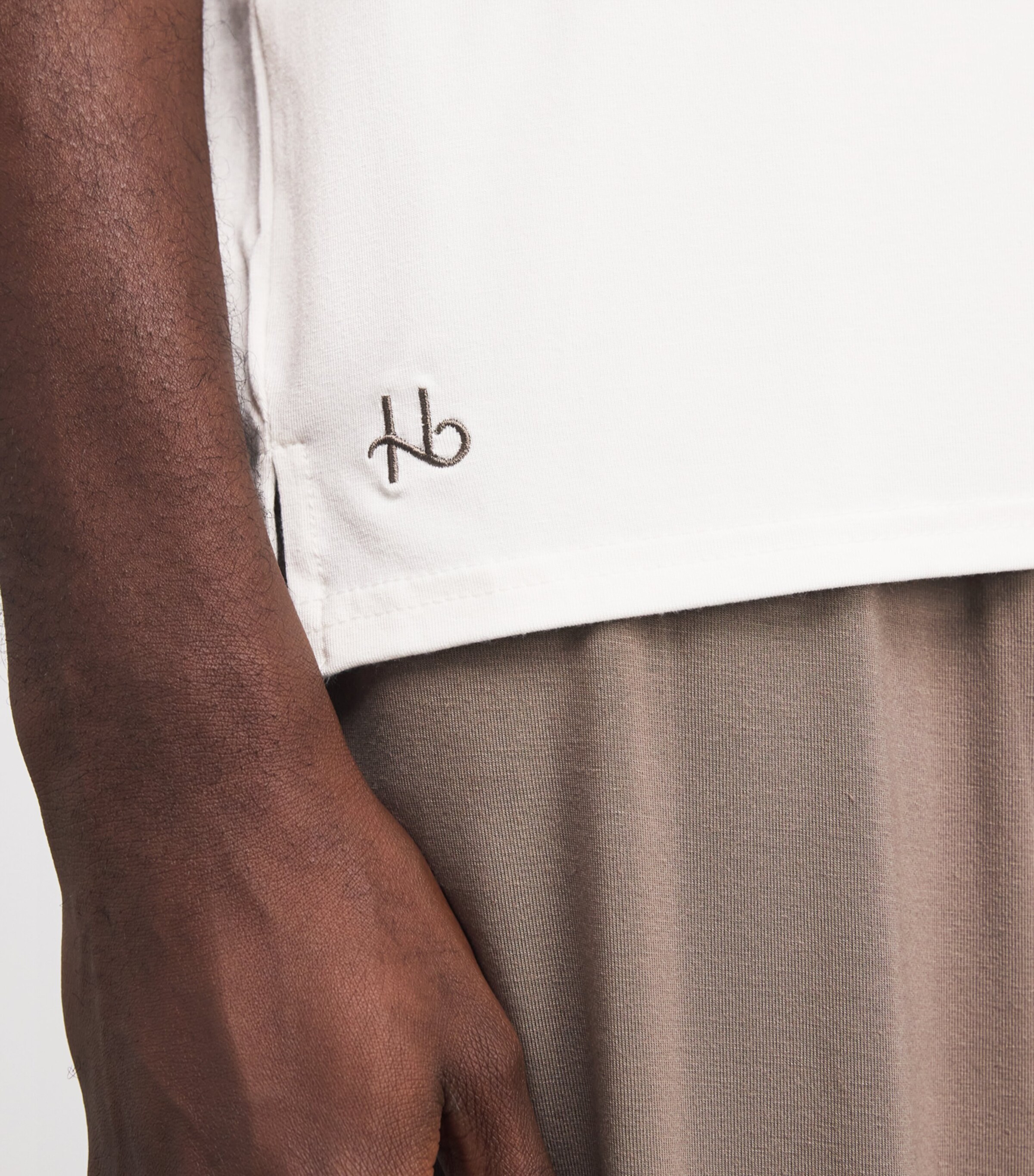 Contrast Trim V-Neck Lounge T-Shirt CALU CALICO/ UMBER Image 6