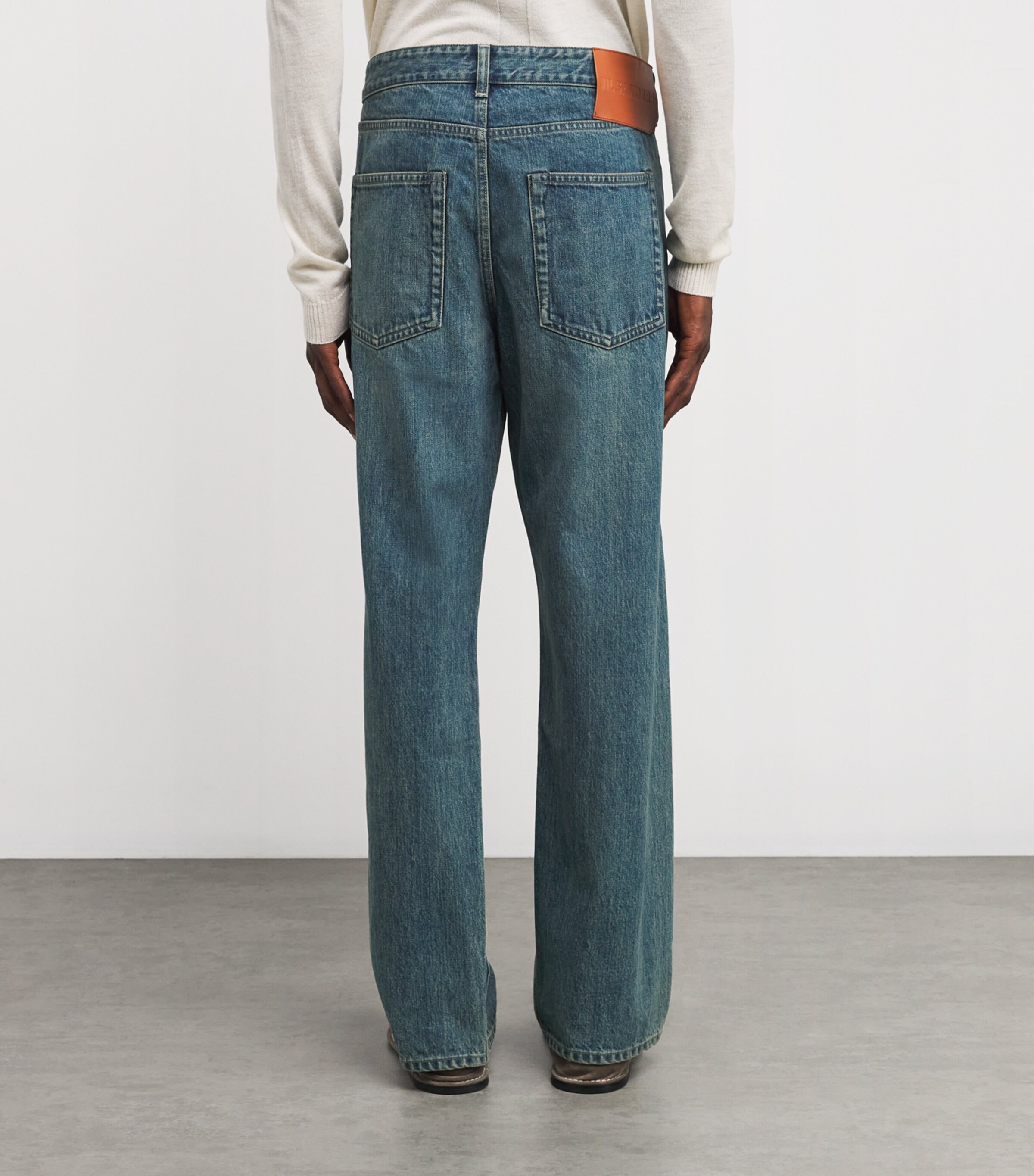 JIL SANDER ロゴパッチ ジーンズ Jil Sander ロゴパッチ ジーンズ | ブルー | FARFETCH JP