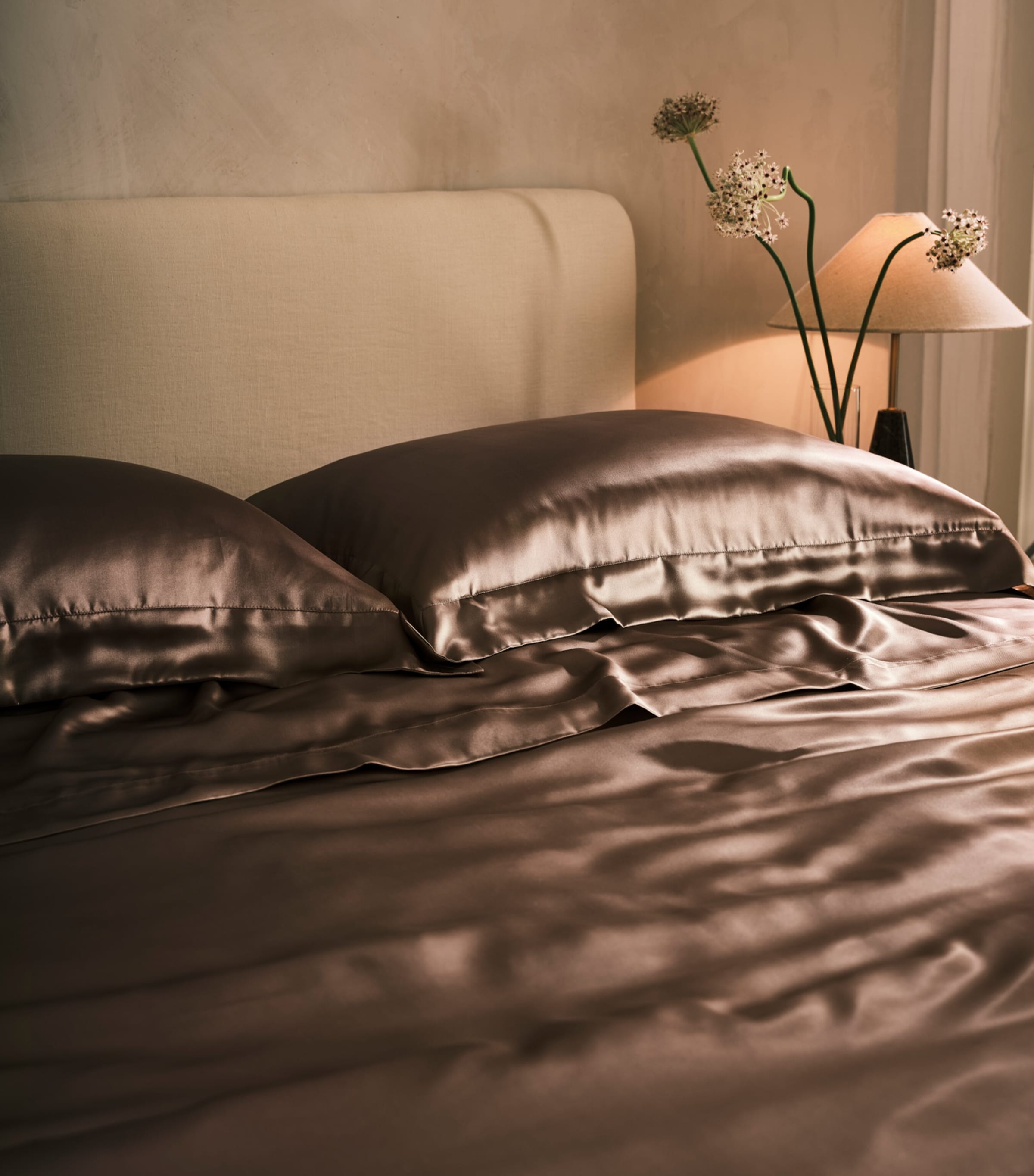 Silk Mocha Oxford Pillowcase (50cm x 75cm) MOCHA Image 3