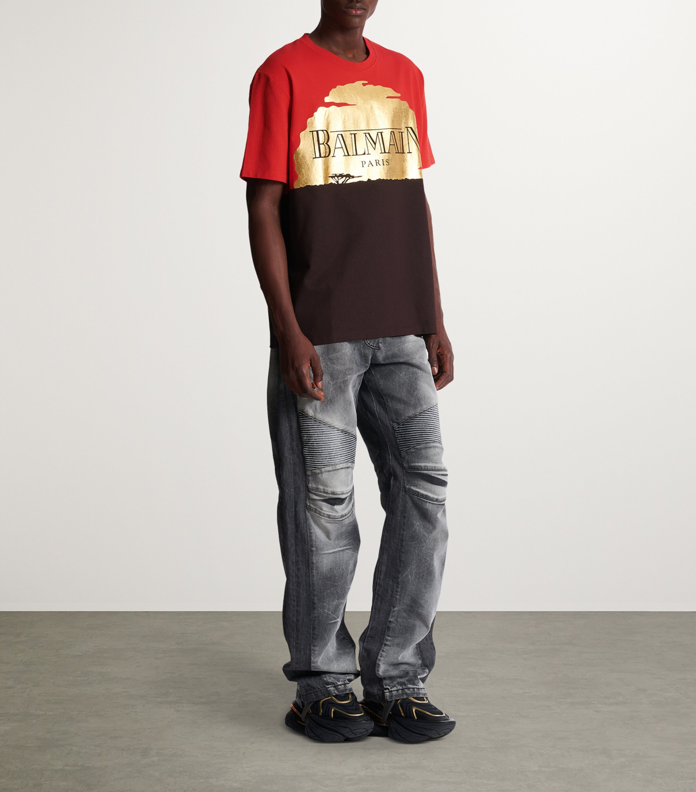 【関税＆送料込み】Balmain \"The Lion King\" T-Shirt Disney x Balmain: The Lion King - Relaxed T-shirt with