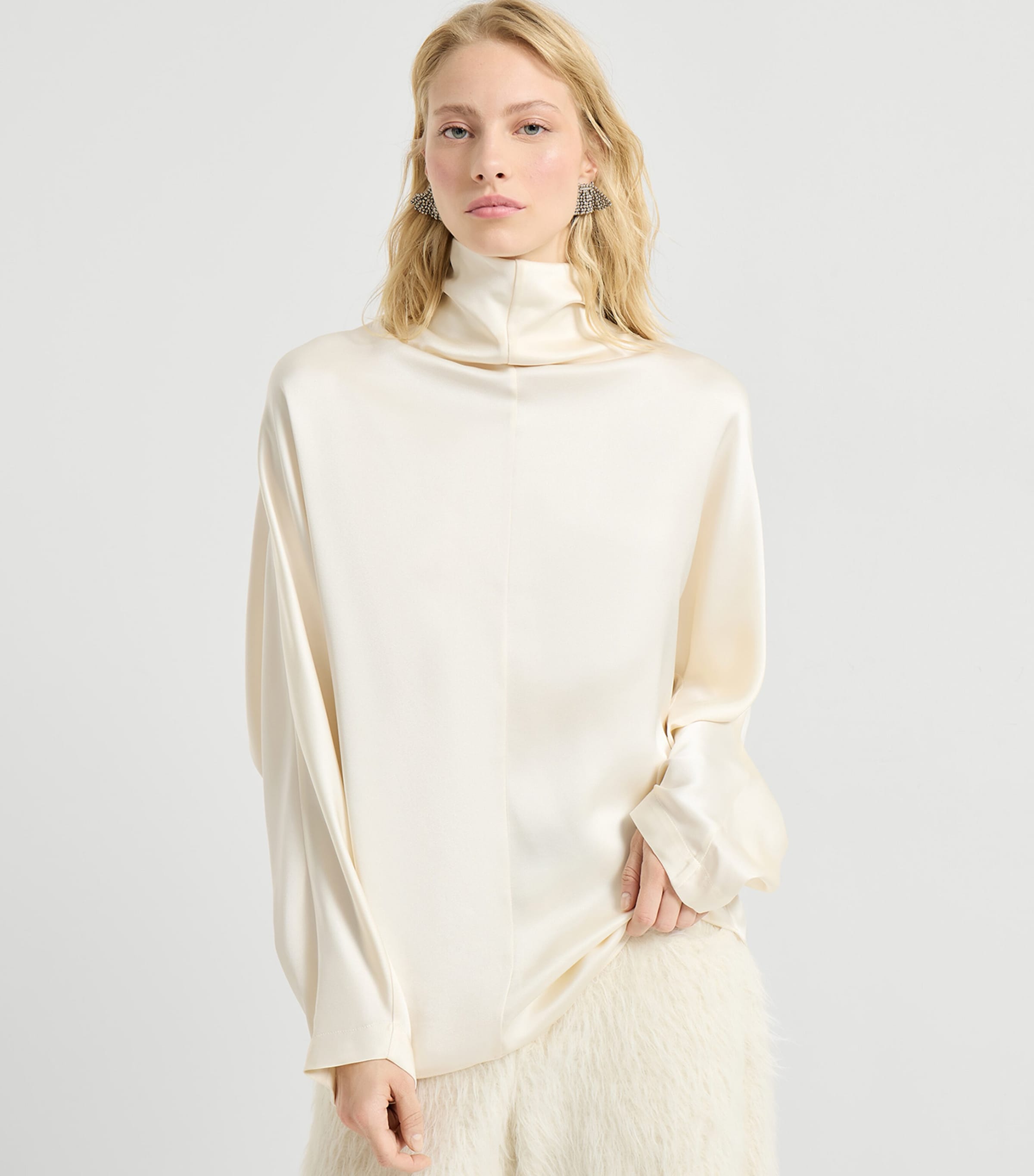 Silk Rollneck Blouse C7925 Image 5