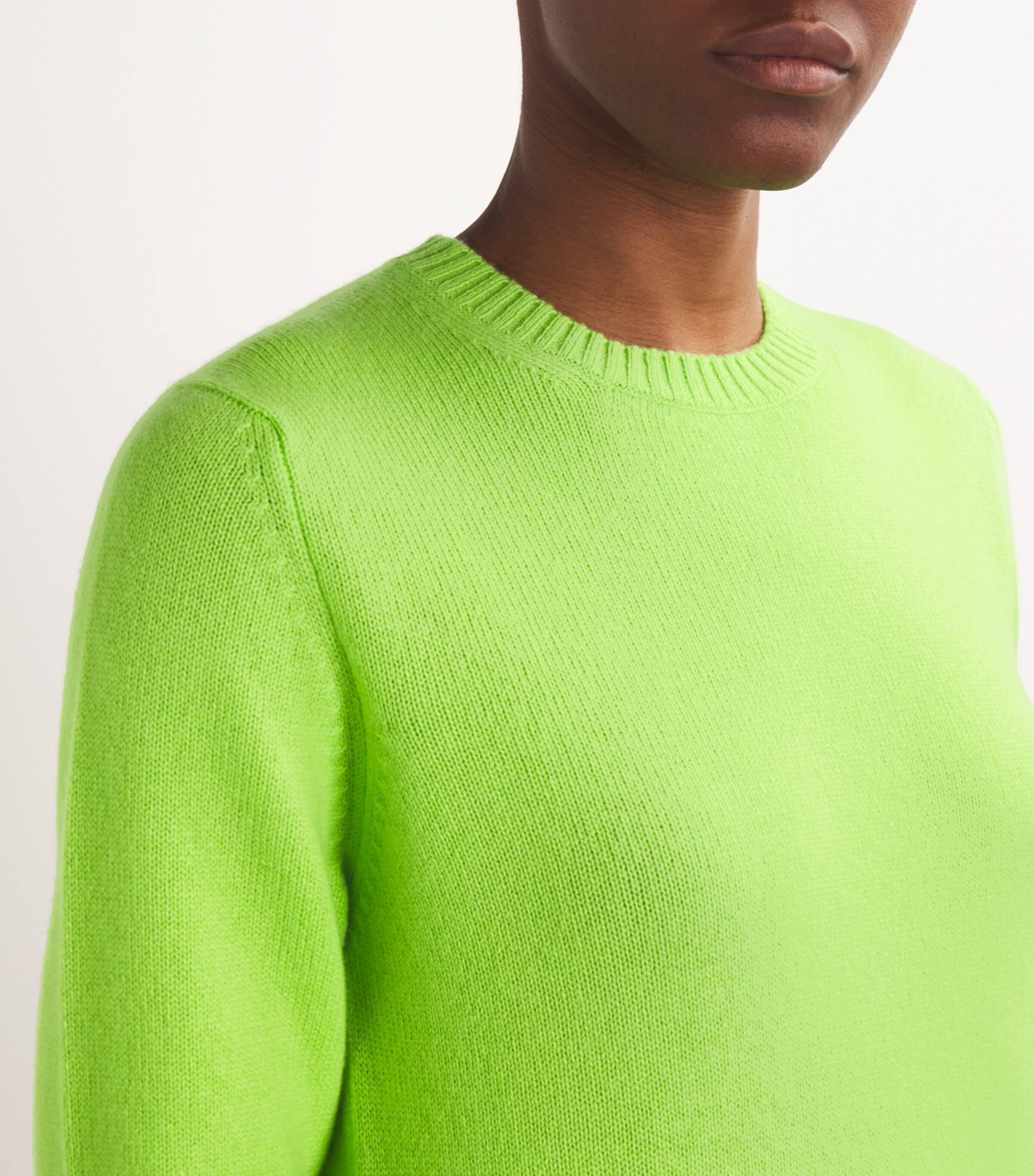 Begg x Co Womens Cashmere Crew-Neck Hepburn Sweater Pisco Sour Image 6