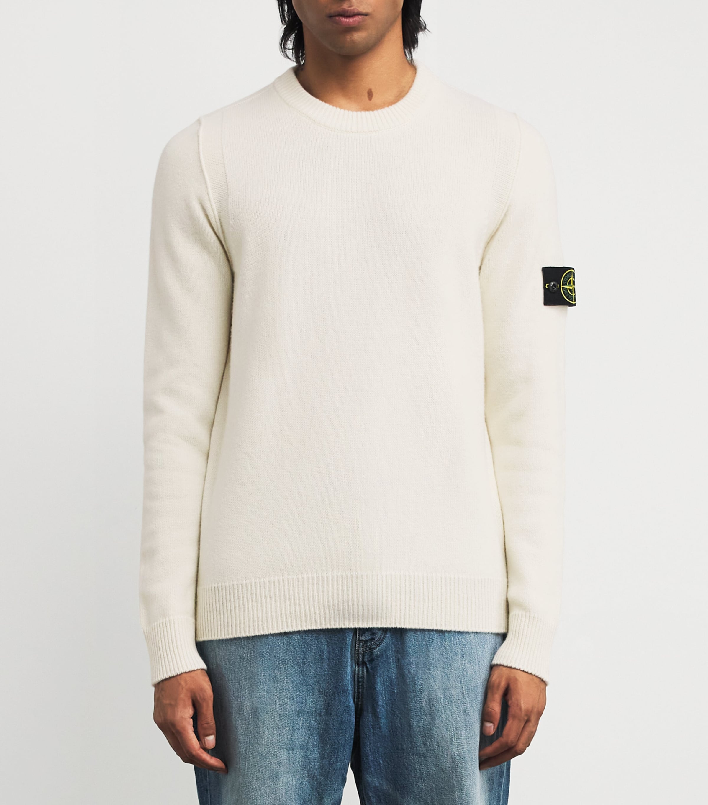 Wool-Blend Logo Patch Sweater V0093 Image 3