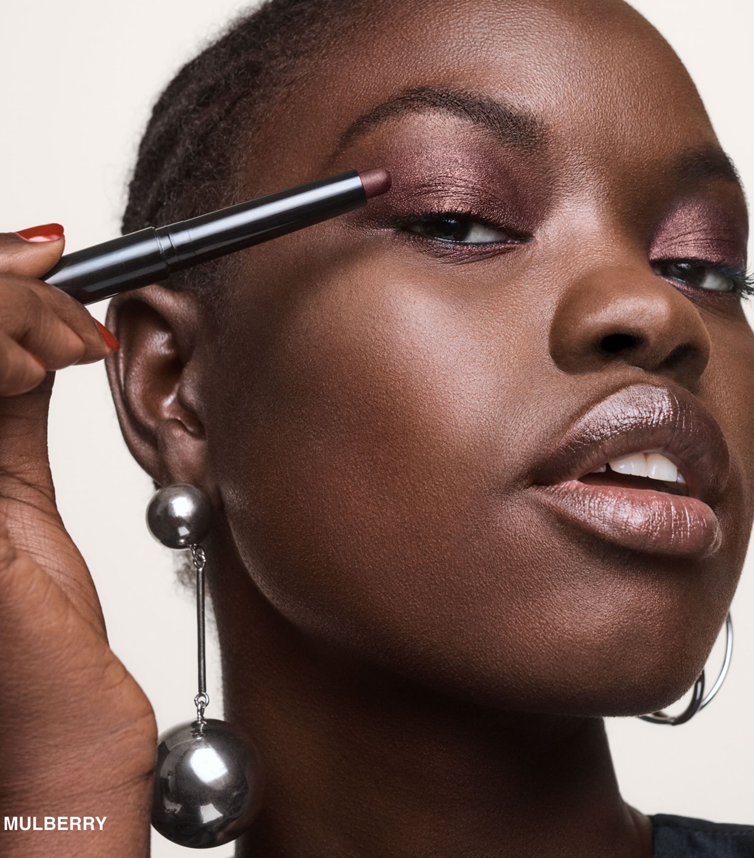 Long-Wear Crème Shadow Stick GOLDEN AMBER Image 5