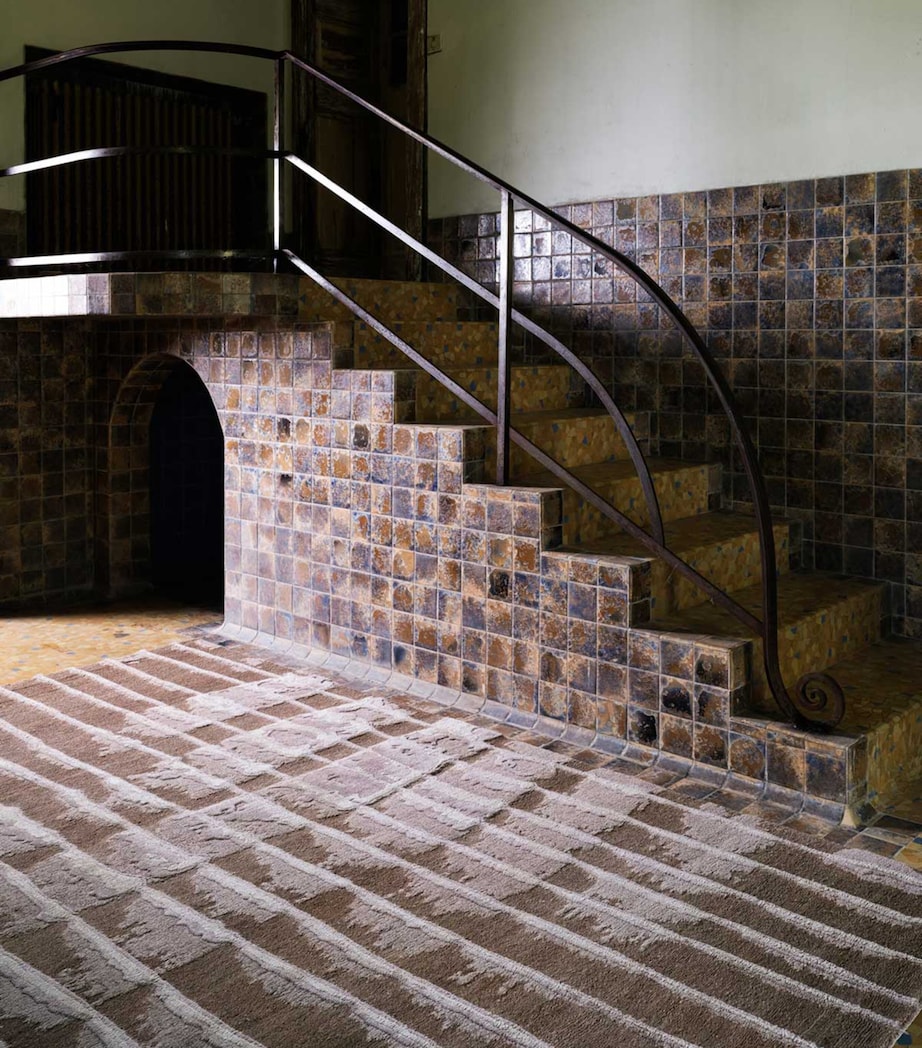 x Kelly Wearstler Elowen Peony Rug (2.44m x 3.05m) NEUTRAL Image 7