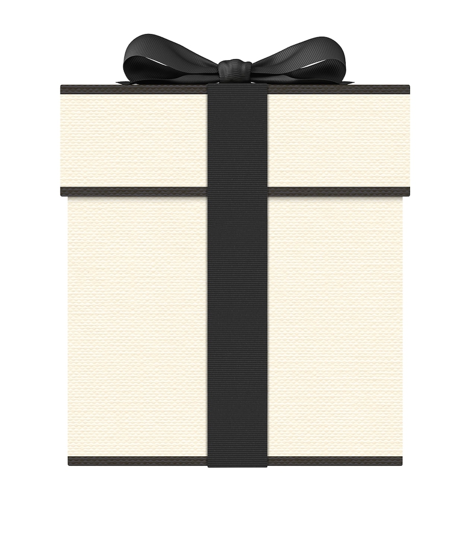 Myrrh & Tonka Classic Candle (200g) NO COLOUR Image 2