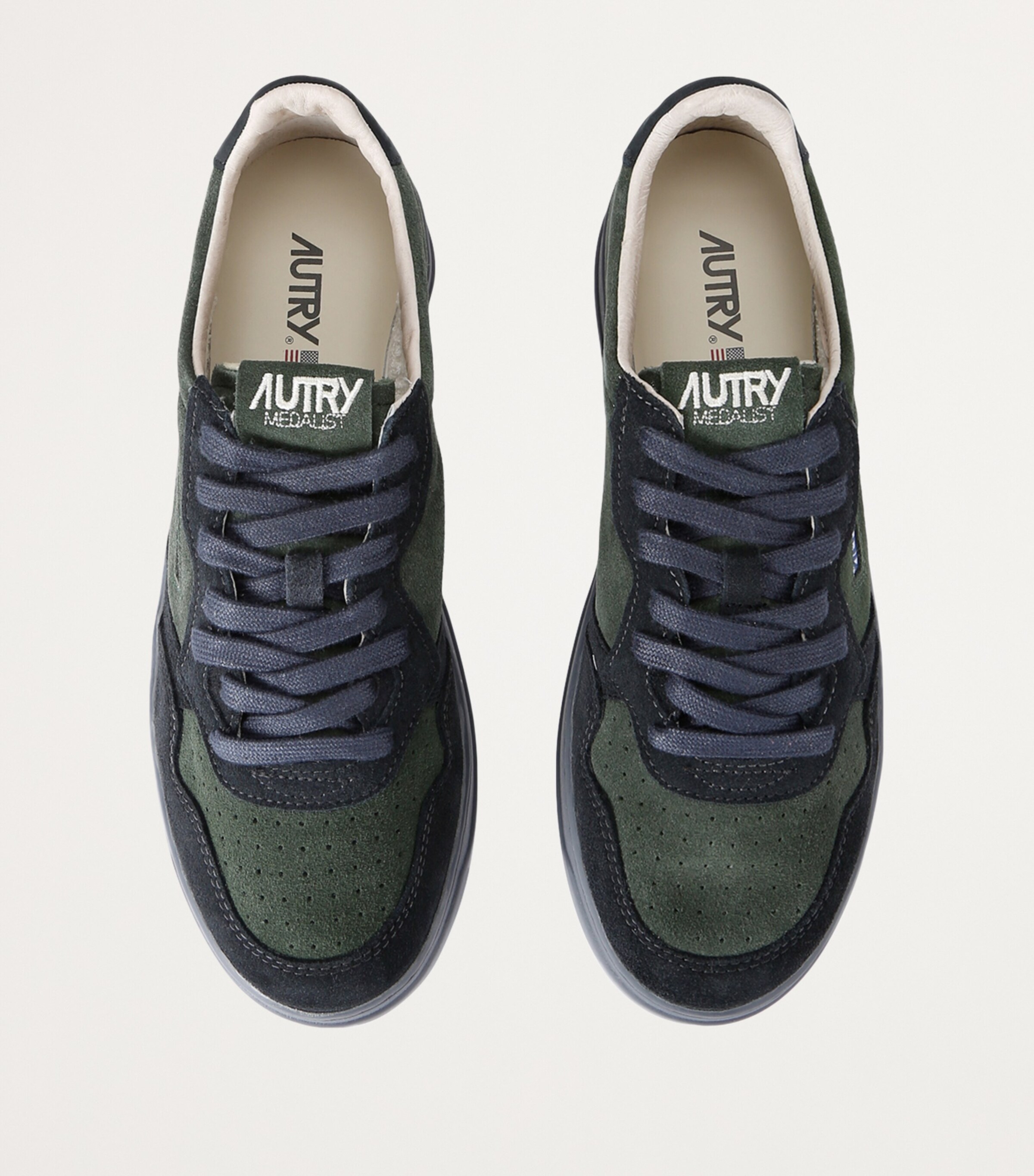 Autry Suede Medalist Sneakers Dark Green Image 4